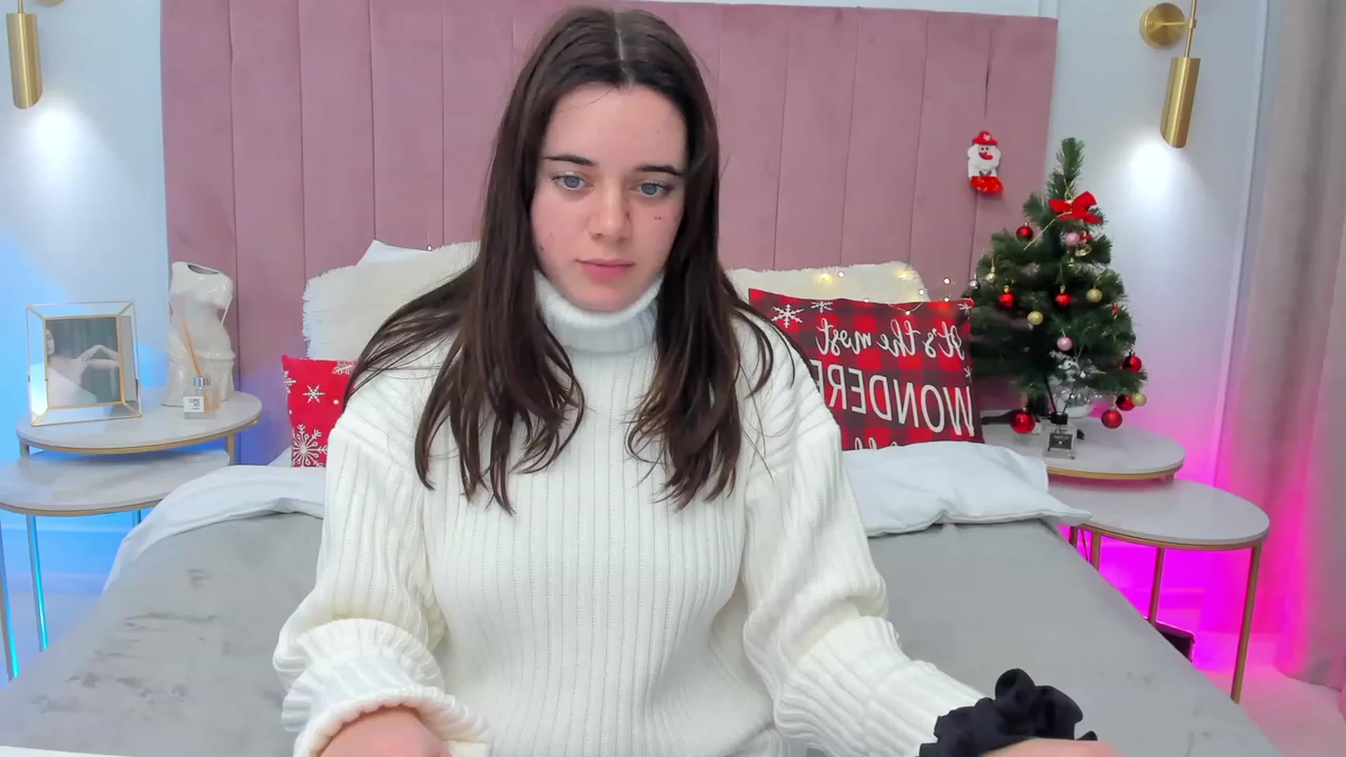 Gallery image thumbnail from JeyEvans's myfreecams stream on, 12/13/2023, 12:59 image 18 of 20