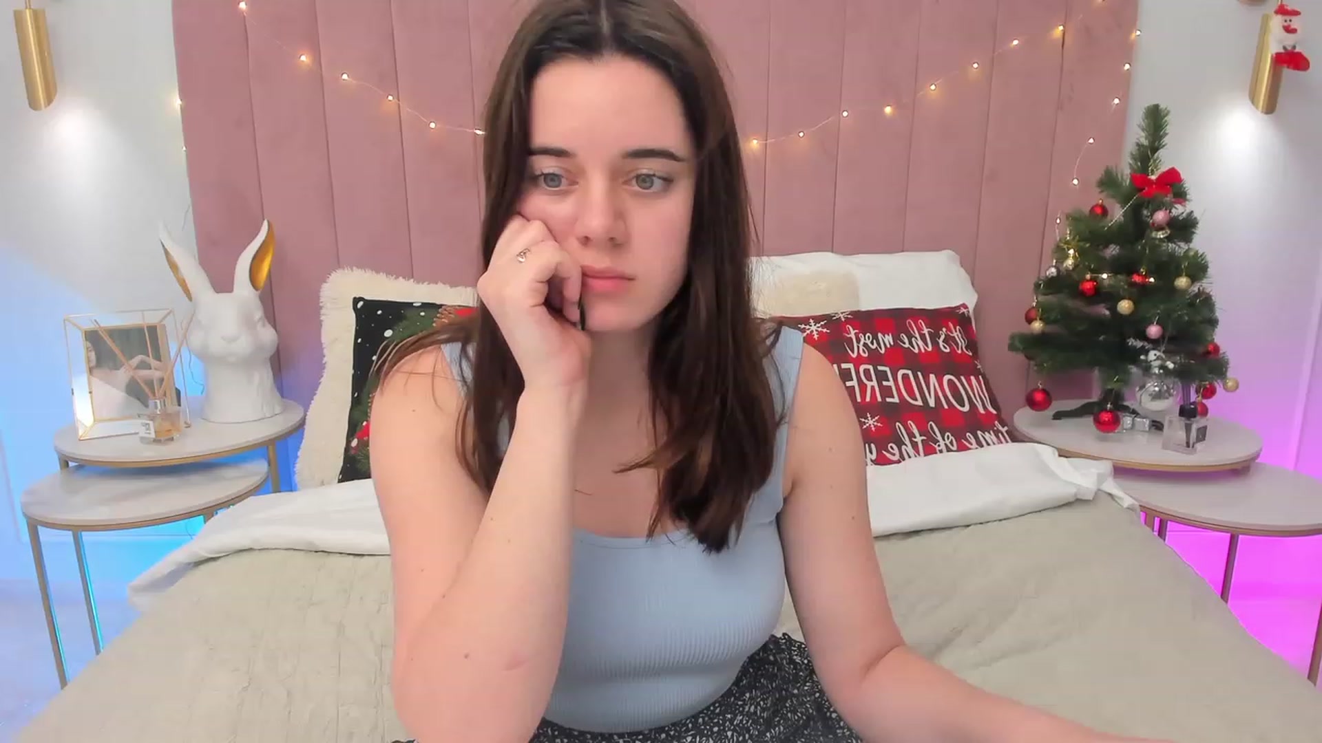 Gallery image thumbnail from JeyEvans's myfreecams stream on, 12/17/2023, 12:53 image 8 of 20