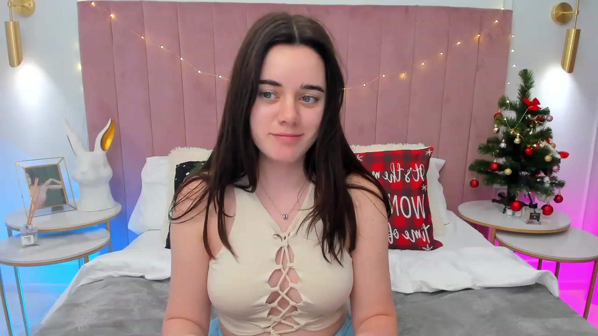 Gallery image thumbnail from JeyEvans's myfreecams stream on, 01/03/2024, 12:57 image 4 of 20