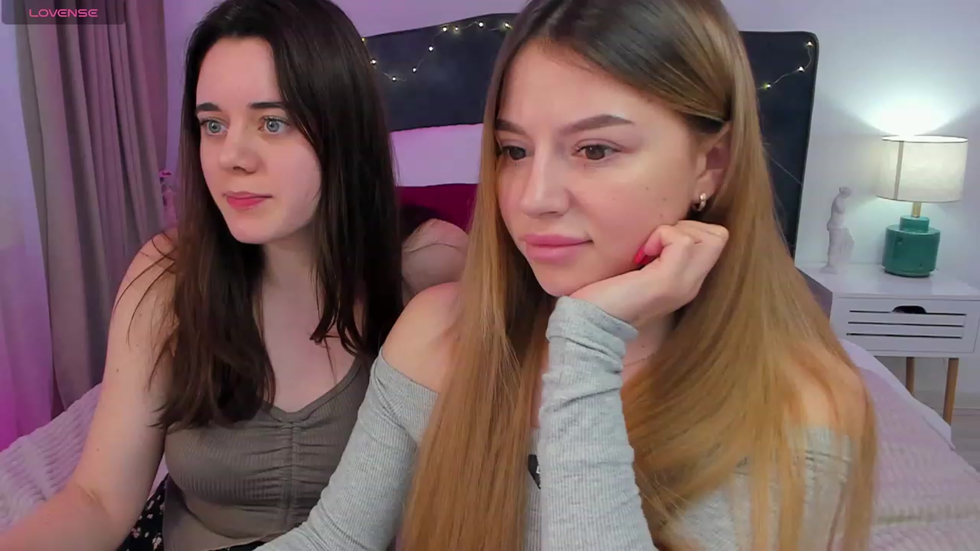 Gallery image thumbnail from JeyEvans's myfreecams stream on, 01/26/2024, 12:12 image 12 of 20