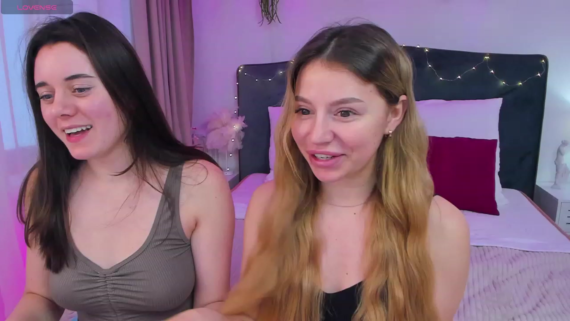 Gallery image thumbnail from JeyEvans's myfreecams stream on, 01/27/2024, 12:41 image 14 of 20