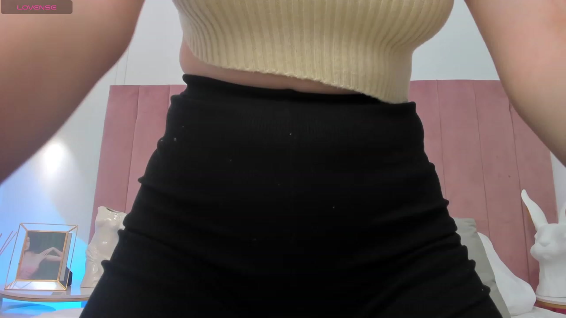 Gallery image thumbnail from JeyEvans's myfreecams stream on, 02/12/2024, 09:04 image 3 of 20