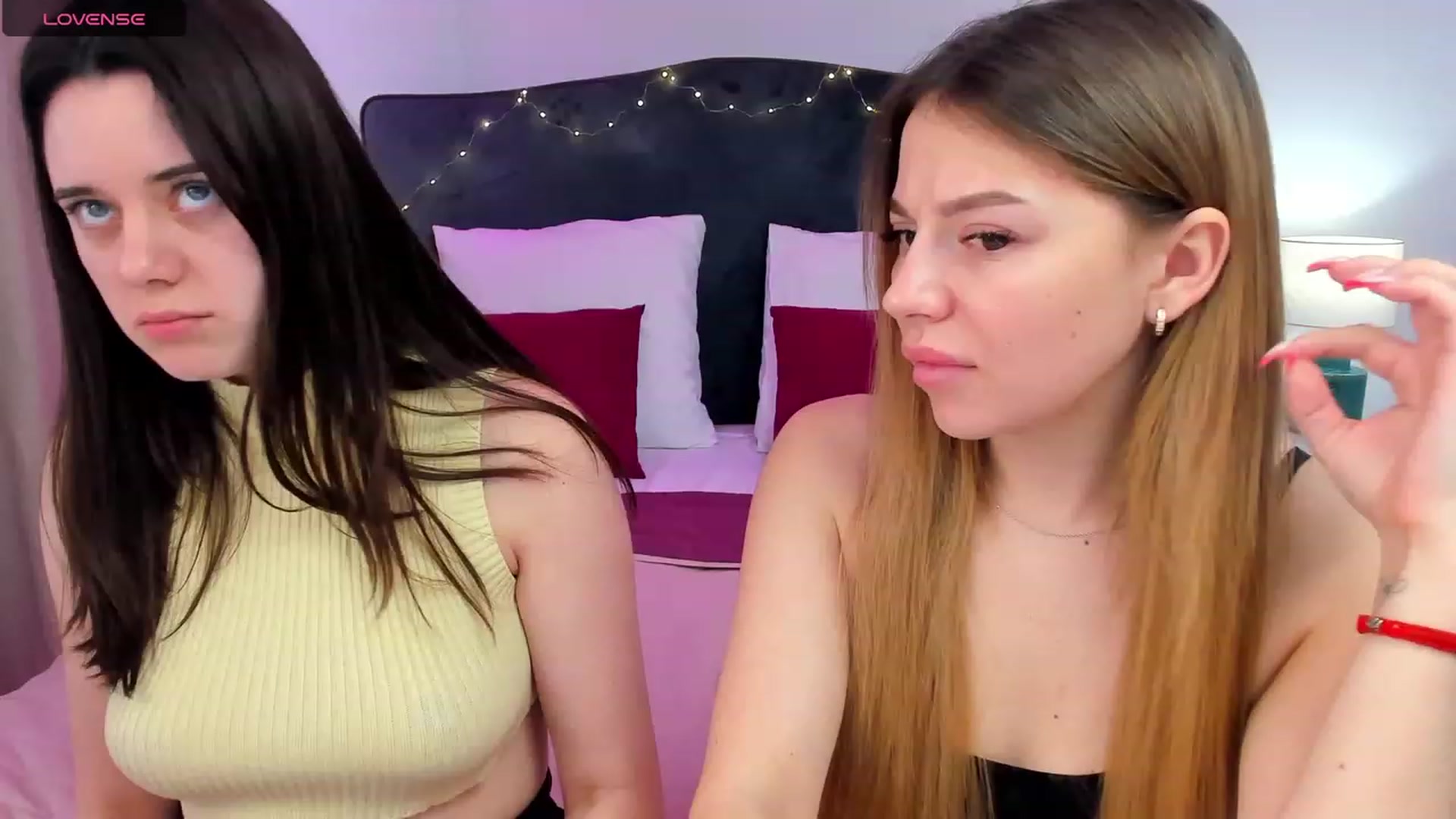 Gallery image thumbnail from JeyEvans's myfreecams stream on, 02/12/2024, 12:58 image 7 of 20
