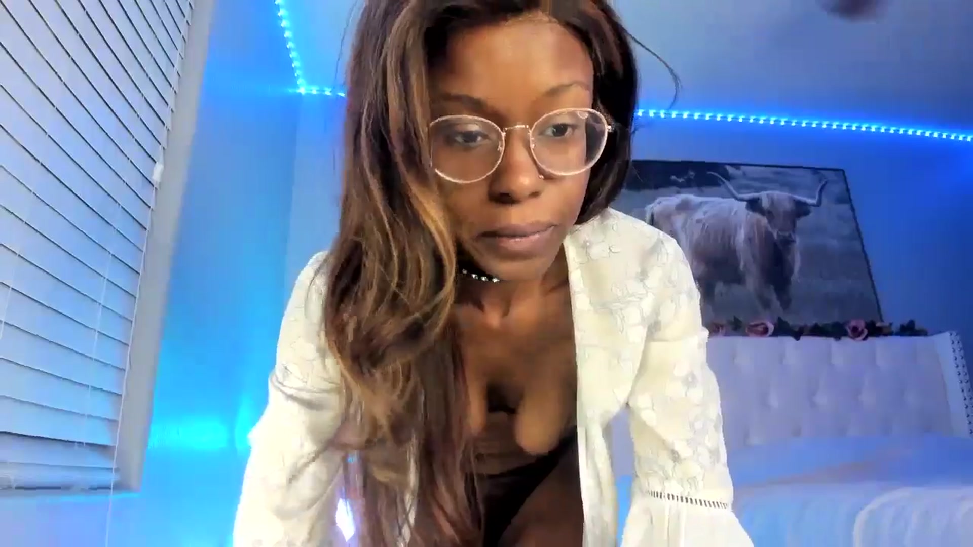Gallery image thumbnail from JezabelVessir's myfreecams stream on, 05/26/2024, 06:16 image 16 of 20