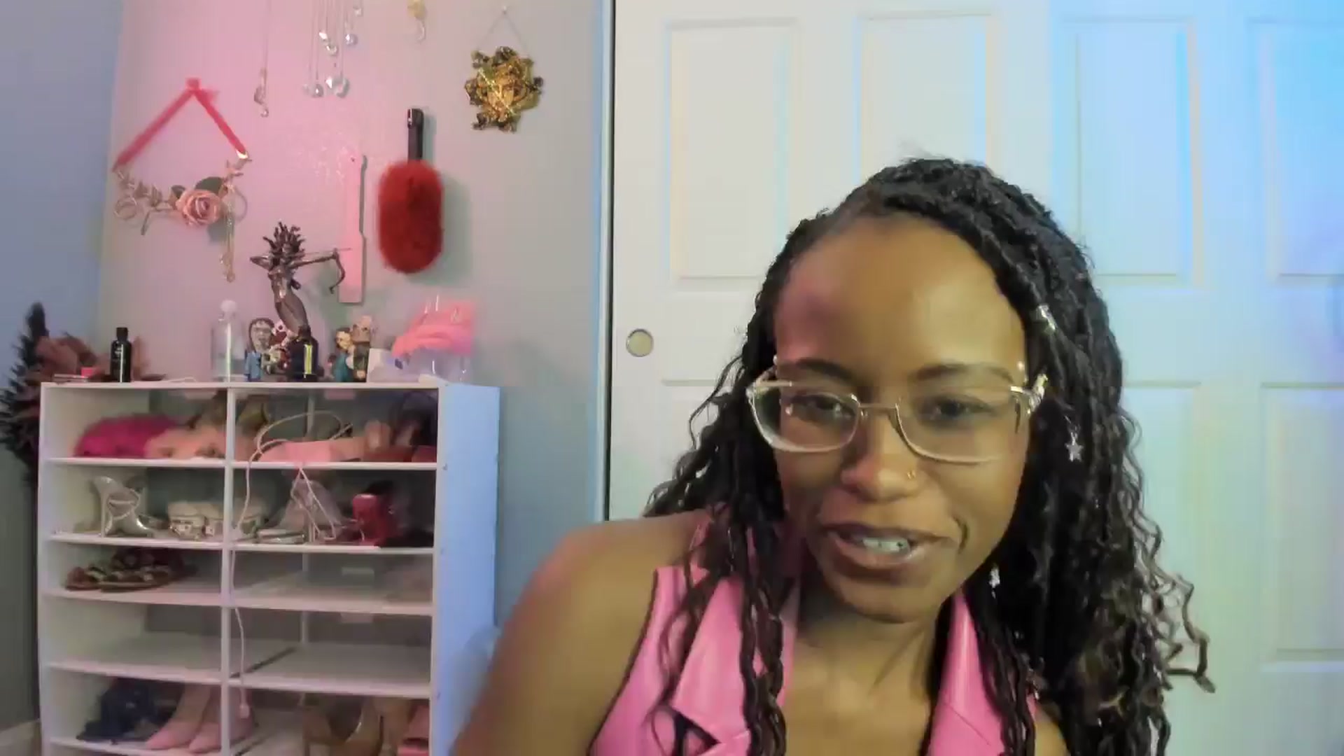 Gallery image thumbnail from JezabelVessir's myfreecams stream on, 08/10/2024, 12:48 image 1 of 20