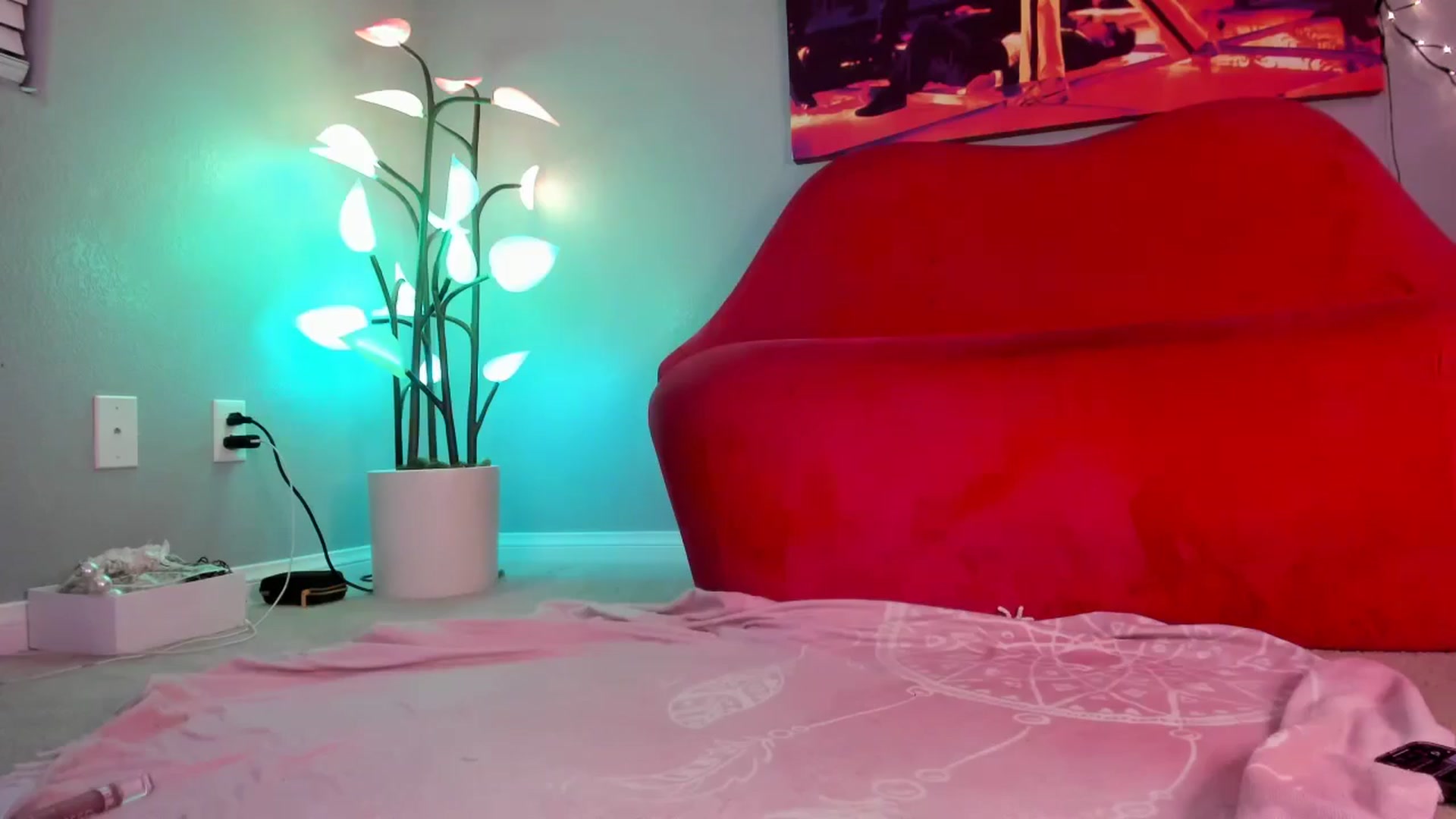Gallery image thumbnail from JezabelVessir's myfreecams stream on, 08/18/2024, 13:01 image 16 of 20