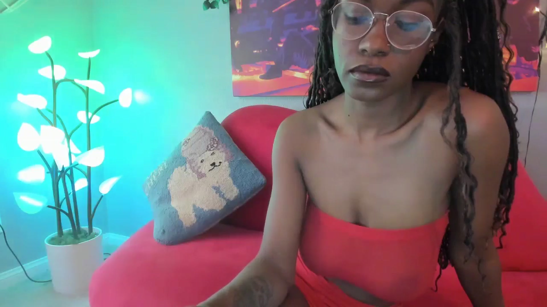 Gallery image thumbnail from JezabelVessir's myfreecams stream on, 08/24/2024, 18:01 image 6 of 20