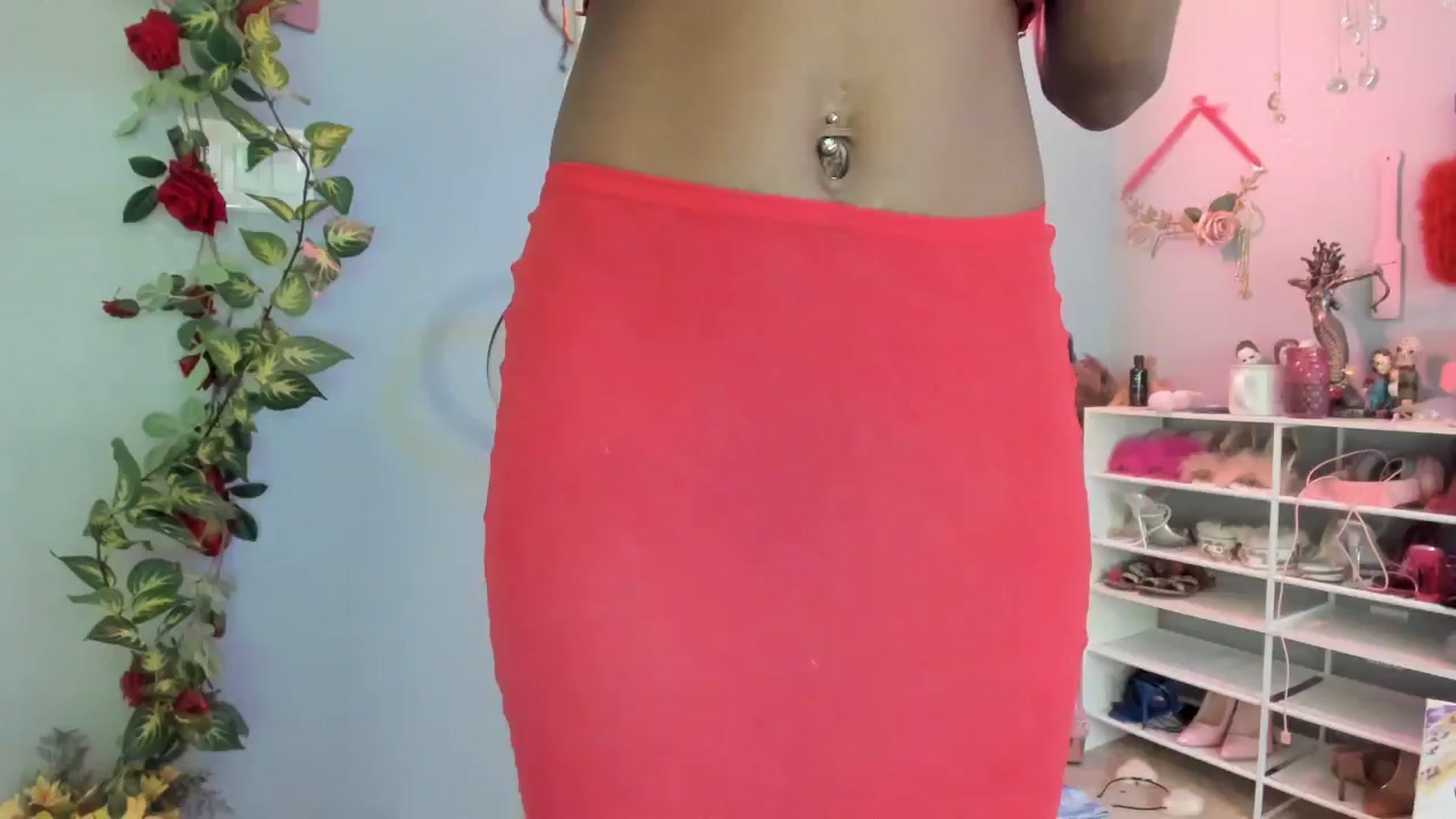 Gallery image thumbnail from JezabelVessir's myfreecams stream on, 08/24/2024, 18:01 image 10 of 20