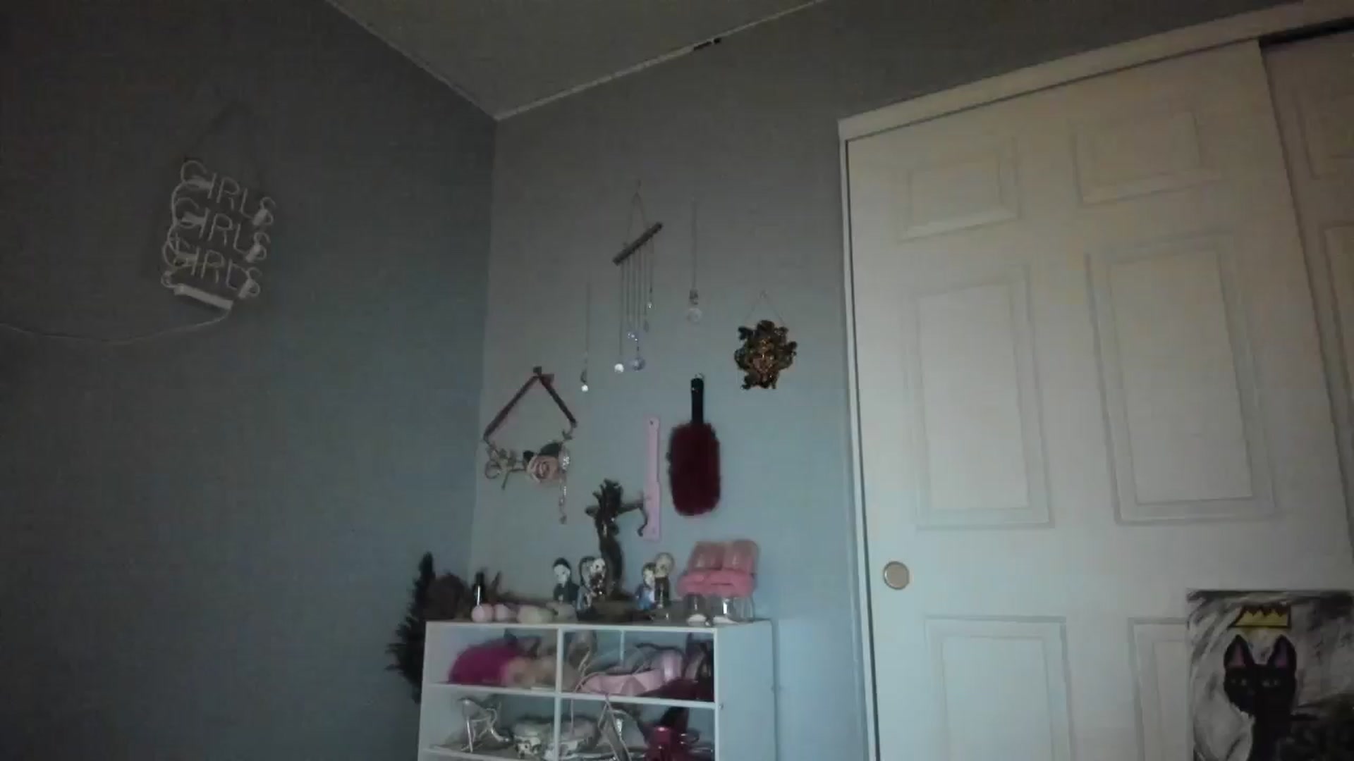 Gallery image thumbnail from JezabelVessir's myfreecams stream on, 08/27/2024, 20:21 image 1 of 20