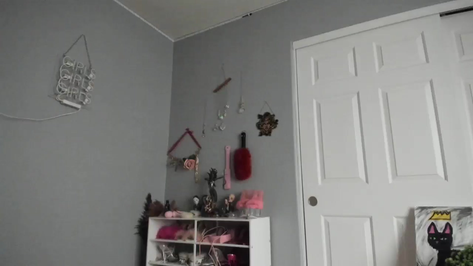Gallery image thumbnail from JezabelVessir's myfreecams stream on, 08/27/2024, 20:21 image 9 of 20