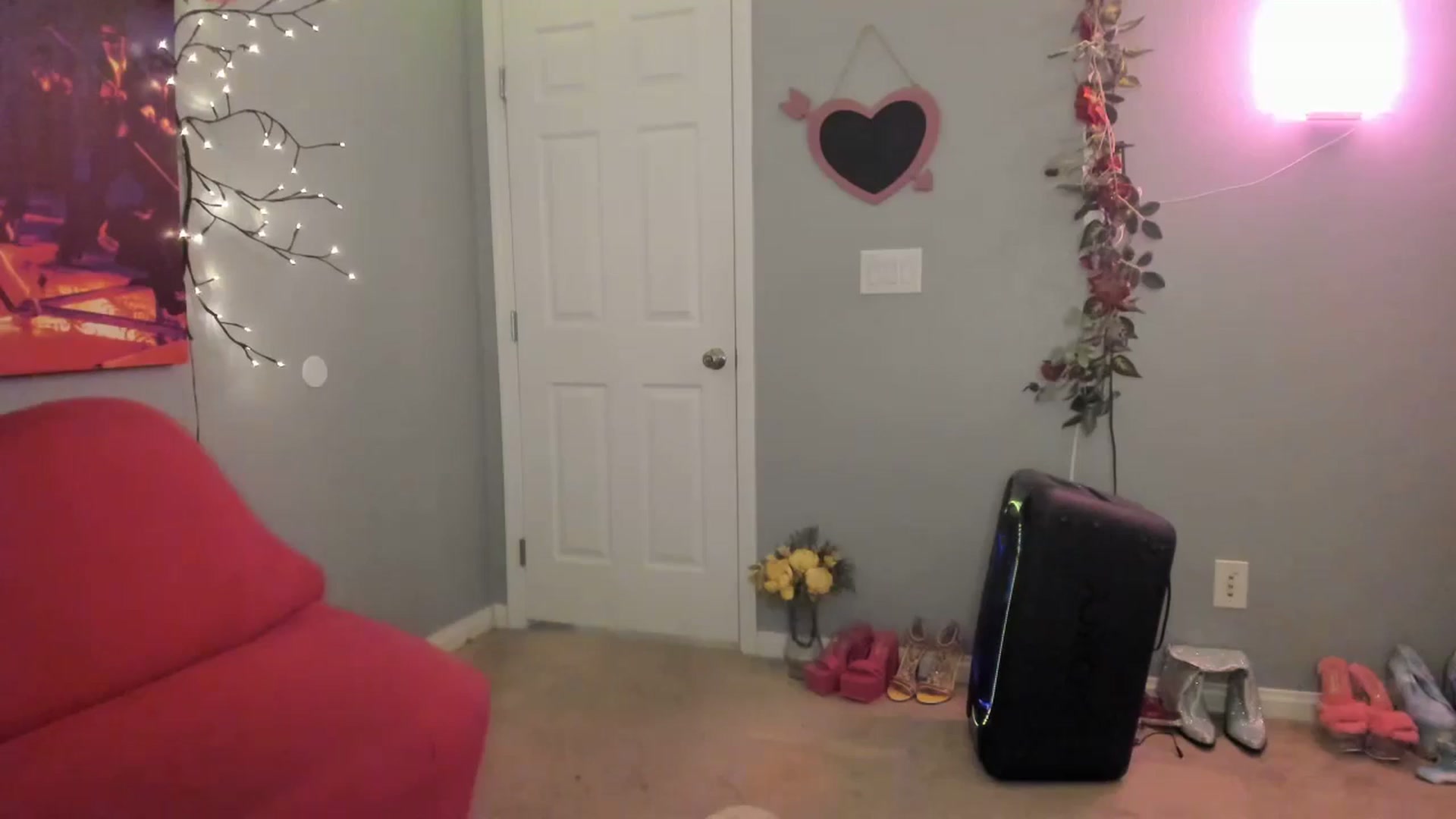 Gallery image thumbnail from JezabelVessir's myfreecams stream on, 12/31/2024, 09:41 image 4 of 20