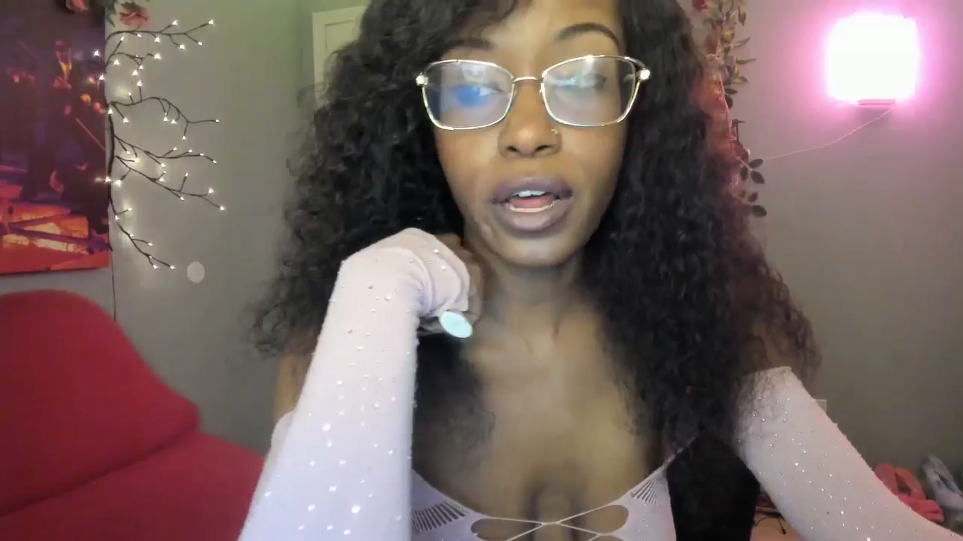 Gallery image thumbnail from JezabelVessir's myfreecams stream on, 12/31/2024, 09:41 image 10 of 20