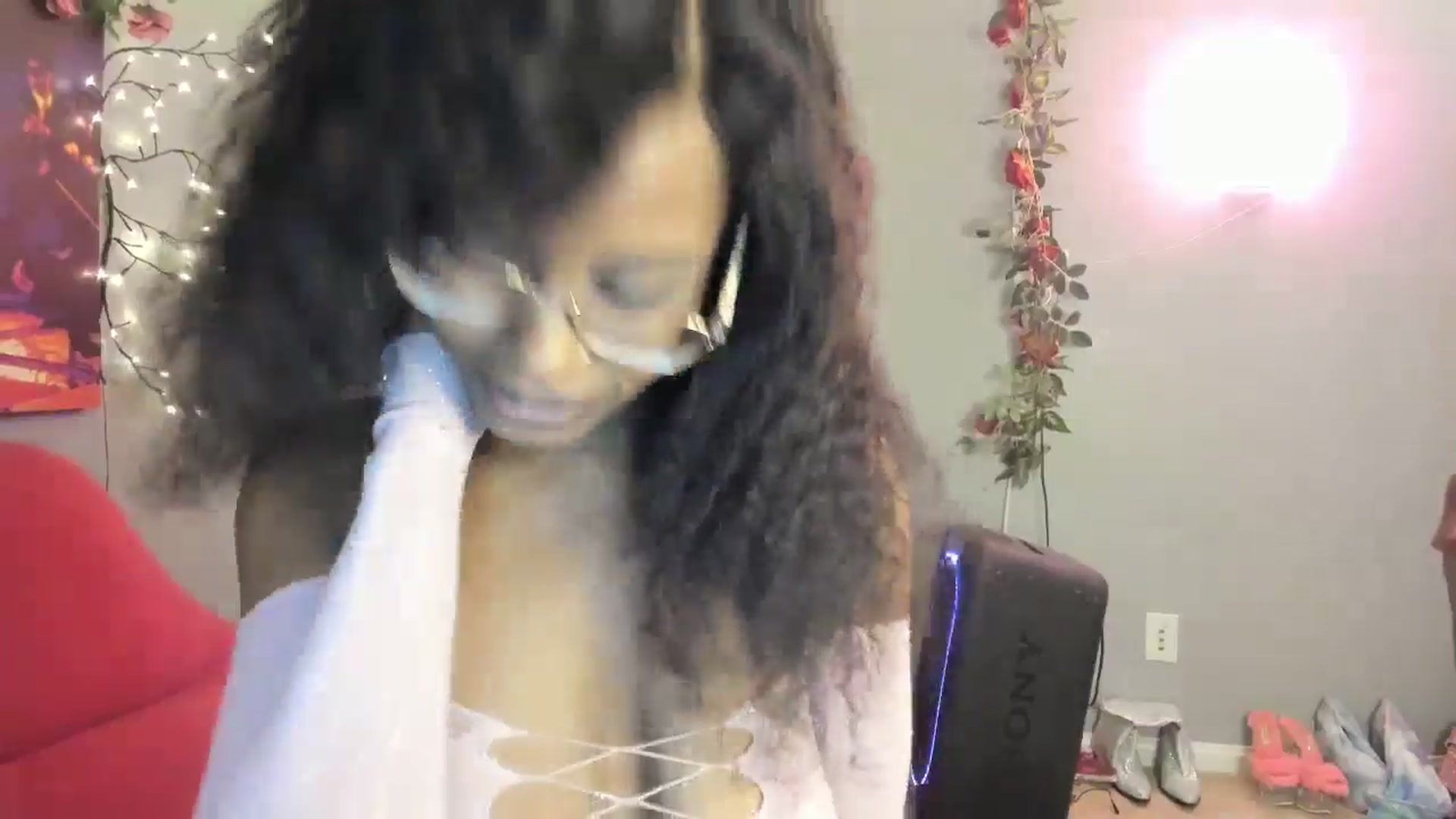 Gallery image thumbnail from JezabelVessir's myfreecams stream on, 12/31/2024, 14:04 image 2 of 20