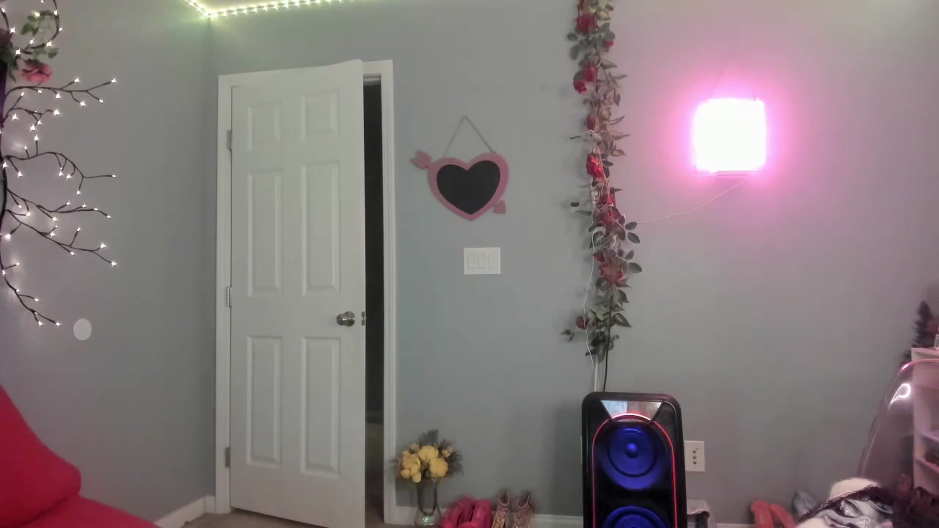 Gallery image thumbnail from JezabelVessir's myfreecams stream on, 01/01/2025, 08:57 image 10 of 20