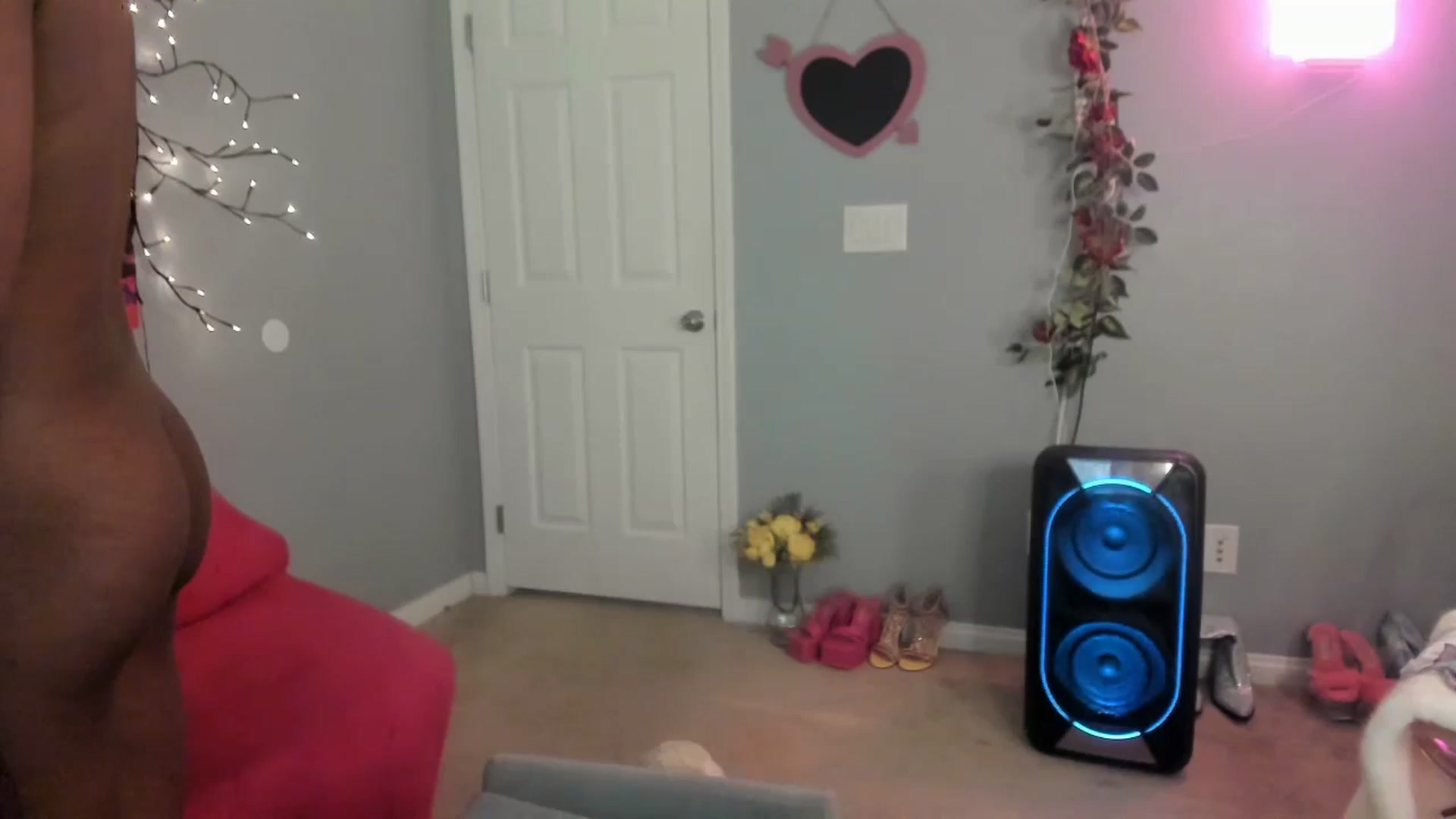 Gallery image thumbnail from JezabelVessir's myfreecams stream on, 01/01/2025, 08:57 image 6 of 20