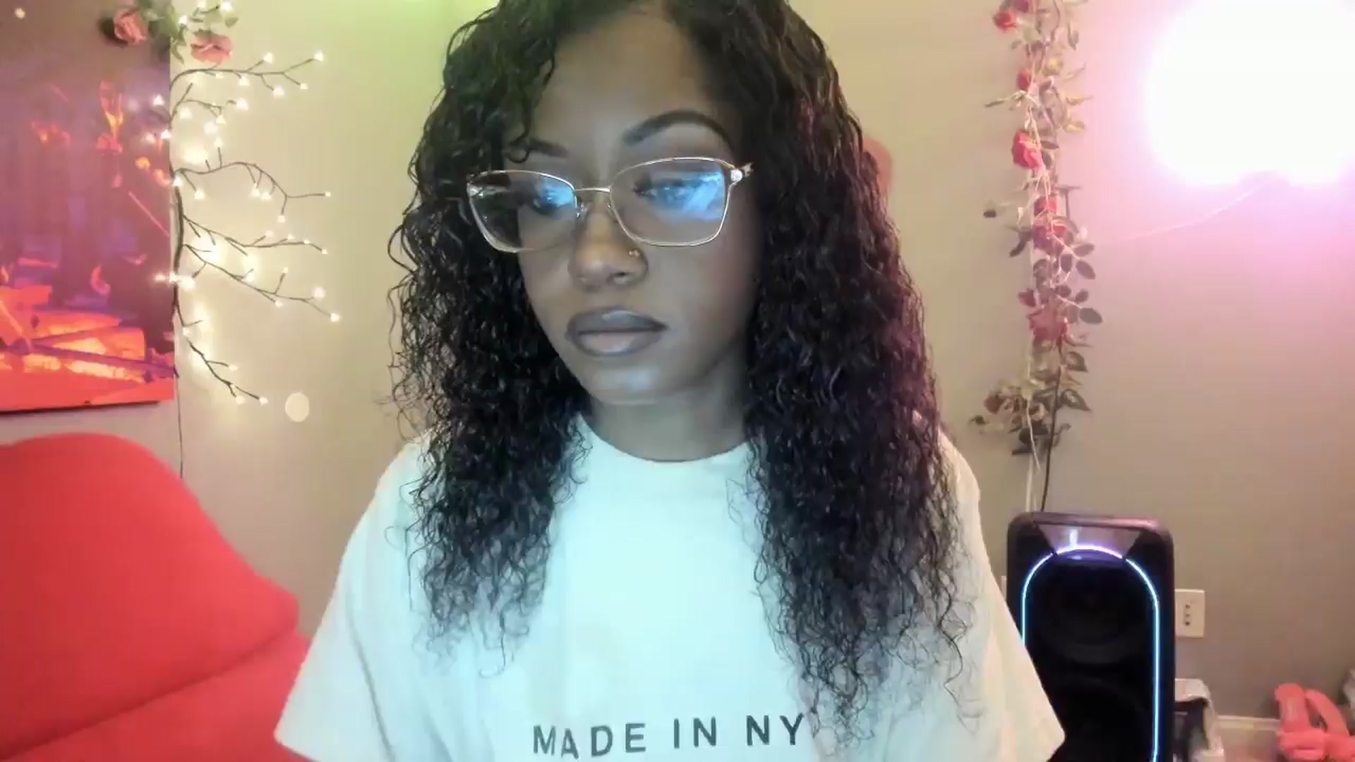 Gallery image thumbnail from JezabelVessir's myfreecams stream on, 01/02/2025, 10:38 image 1 of 20