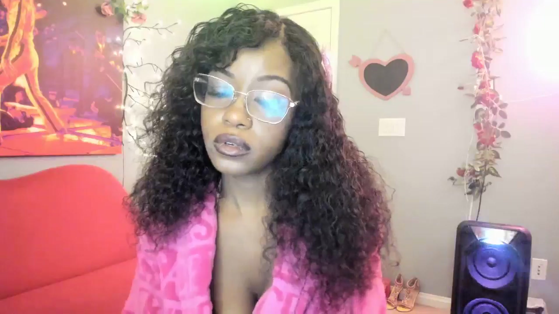 Gallery image thumbnail from JezabelVessir's myfreecams stream on, 01/02/2025, 16:32 image 18 of 20