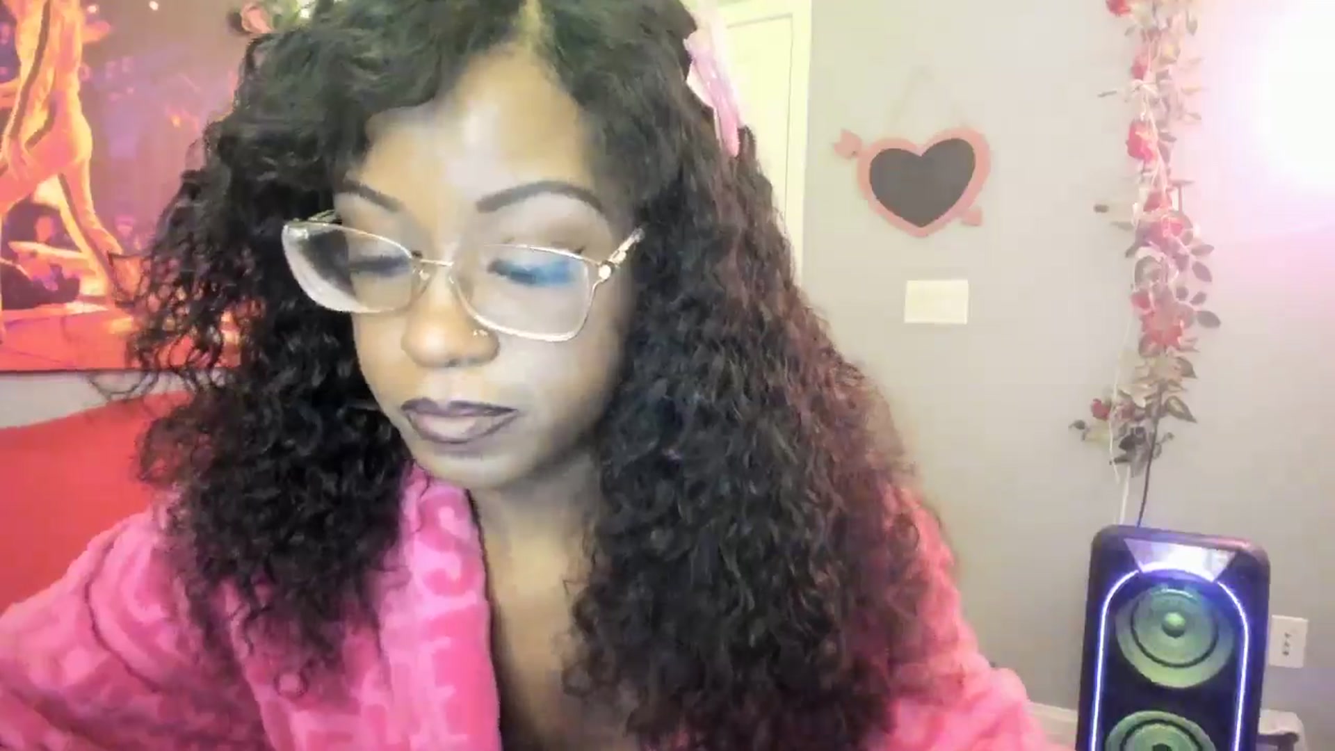 Gallery image thumbnail from JezabelVessir's myfreecams stream on, 01/02/2025, 16:32 image 16 of 20