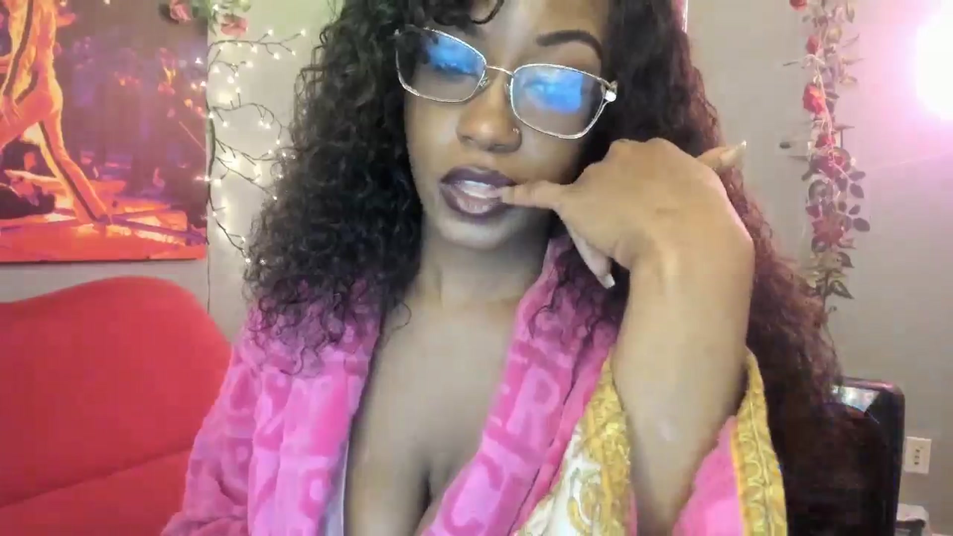 Gallery image thumbnail from JezabelVessir's myfreecams stream on, 01/02/2025, 16:32 image 11 of 20