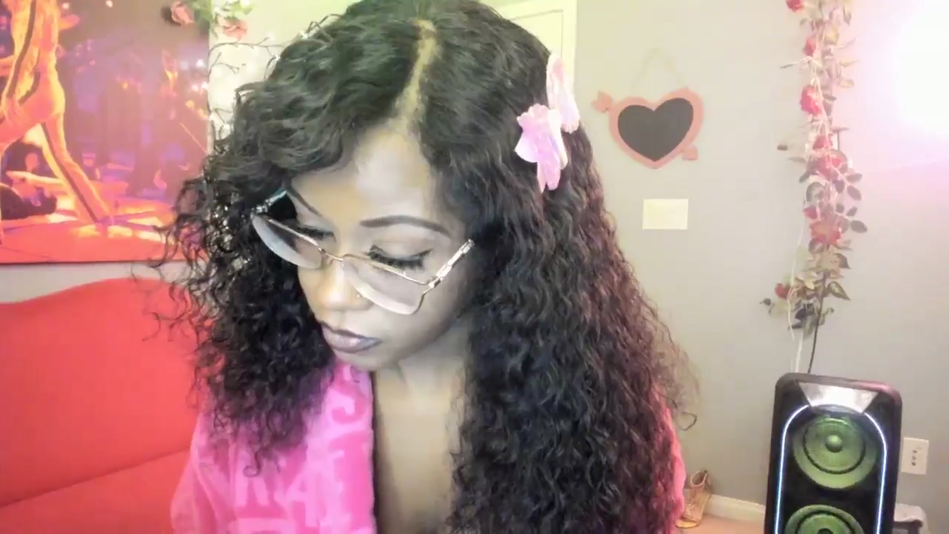 Gallery image thumbnail from JezabelVessir's myfreecams stream on, 01/02/2025, 16:32 image 15 of 20
