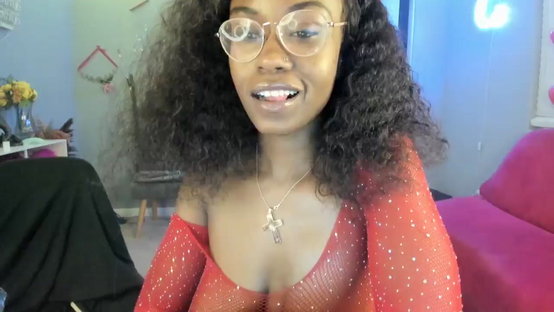 Gallery image thumbnail from JezabelVessir's myfreecams stream on, 02/03/2025, 12:27 image 15 of 20