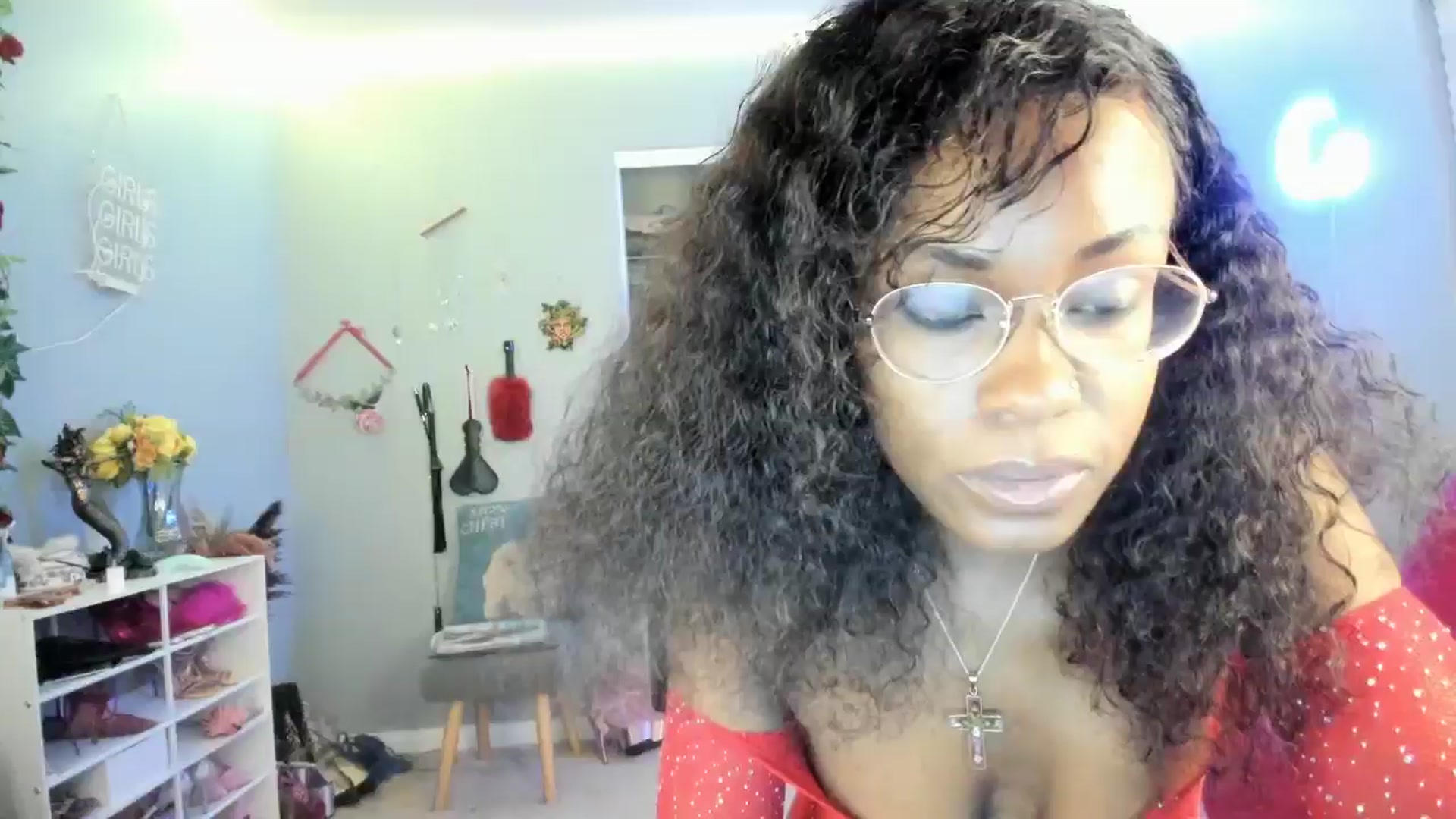 Gallery image thumbnail from JezabelVessir's myfreecams stream on, 02/03/2025, 12:27 image 3 of 20