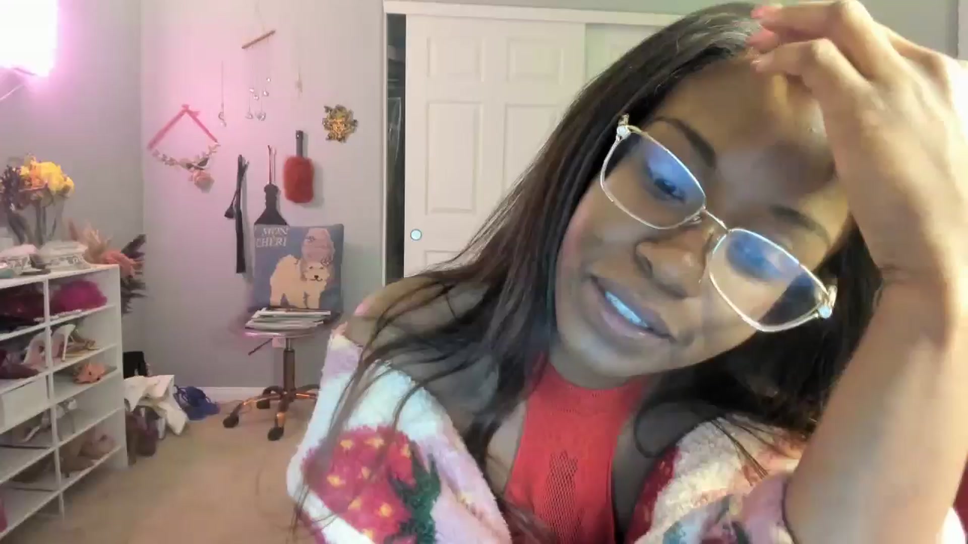 Gallery image thumbnail from JezabelVessir's myfreecams stream on, 02/19/2025, 12:37 image 2 of 20