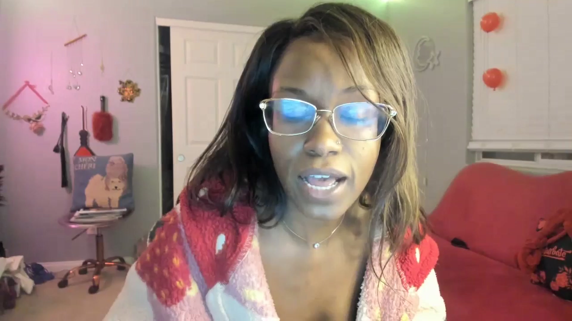 Gallery image thumbnail from JezabelVessir's myfreecams stream on, 02/19/2025, 12:37 image 18 of 20