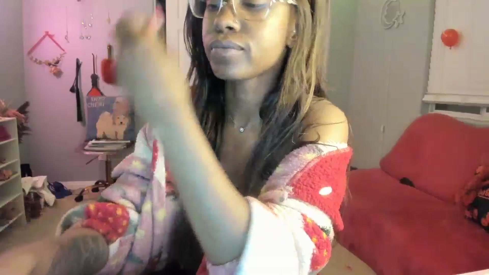 Gallery image thumbnail from JezabelVessir's myfreecams stream on, 02/19/2025, 12:37 image 19 of 20