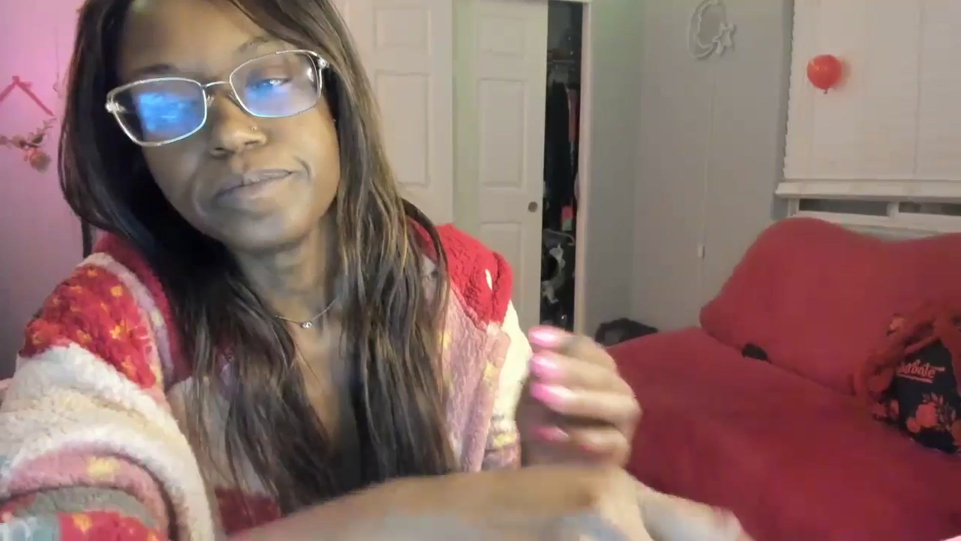 Gallery image thumbnail from JezabelVessir's myfreecams stream on, 02/19/2025, 12:37 image 17 of 20