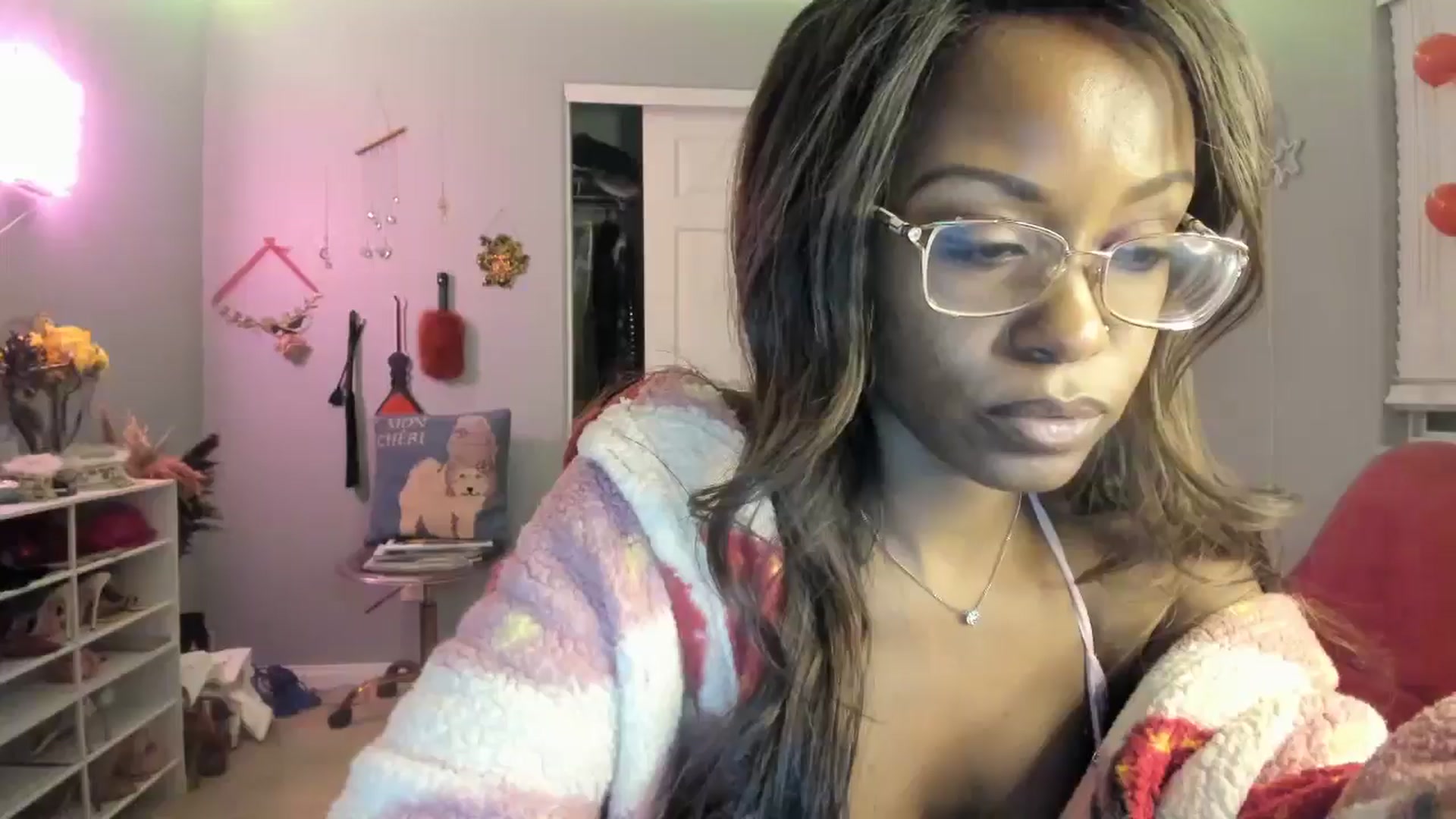 Gallery image thumbnail from JezabelVessir's myfreecams stream on, 02/20/2025, 10:39 image 20 of 20