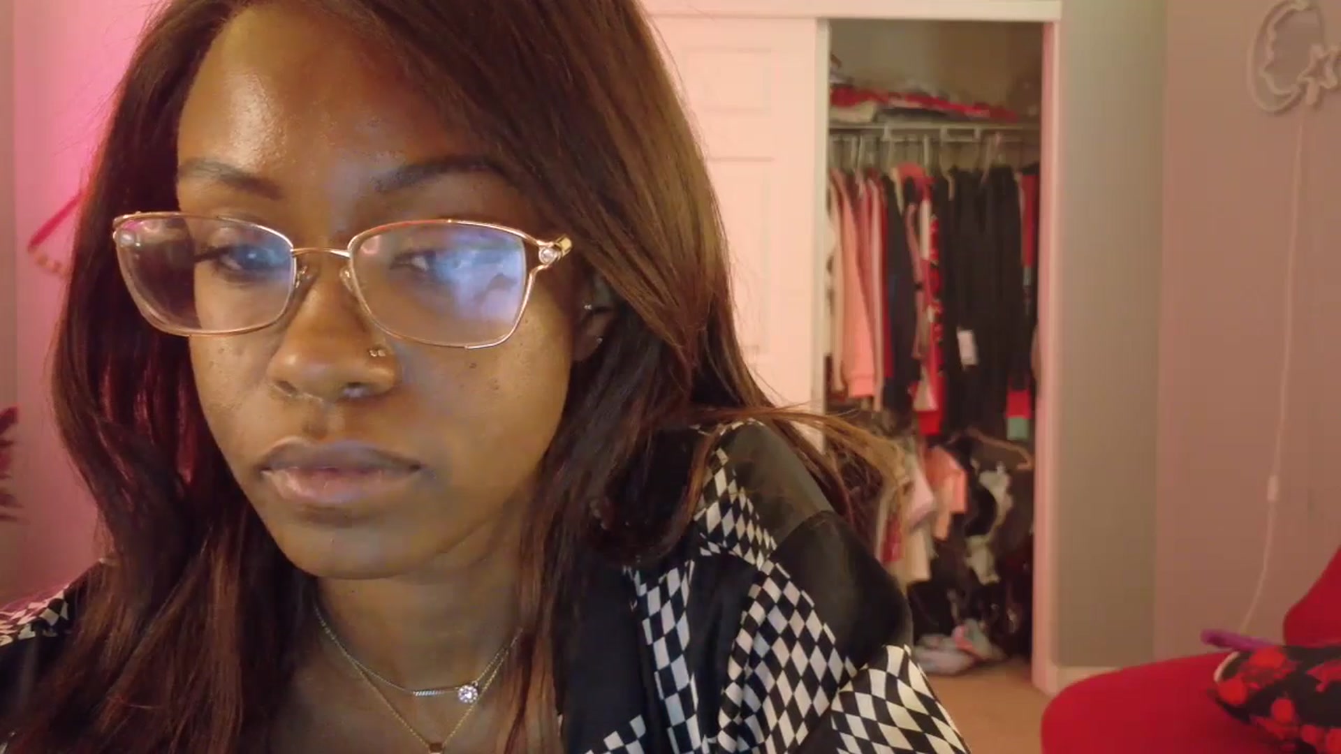 Gallery image thumbnail from JezabelVessir's myfreecams stream on, 02/24/2025, 17:06 image 3 of 20