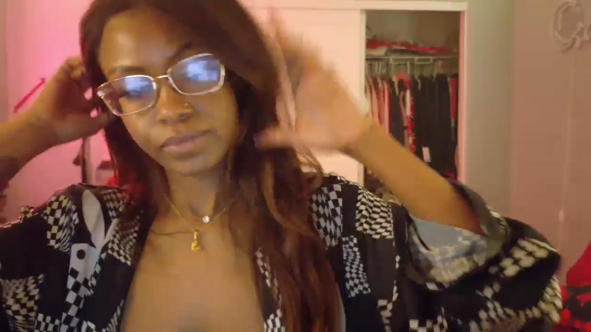 Gallery image thumbnail from JezabelVessir's myfreecams stream on, 02/24/2025, 17:06 image 1 of 20