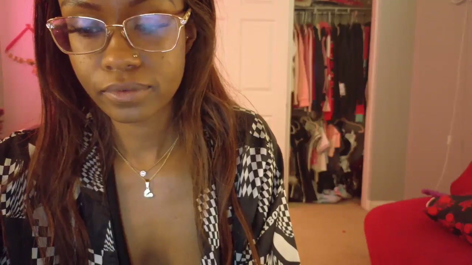 Gallery image thumbnail from JezabelVessir's myfreecams stream on, 02/24/2025, 17:06 image 12 of 20
