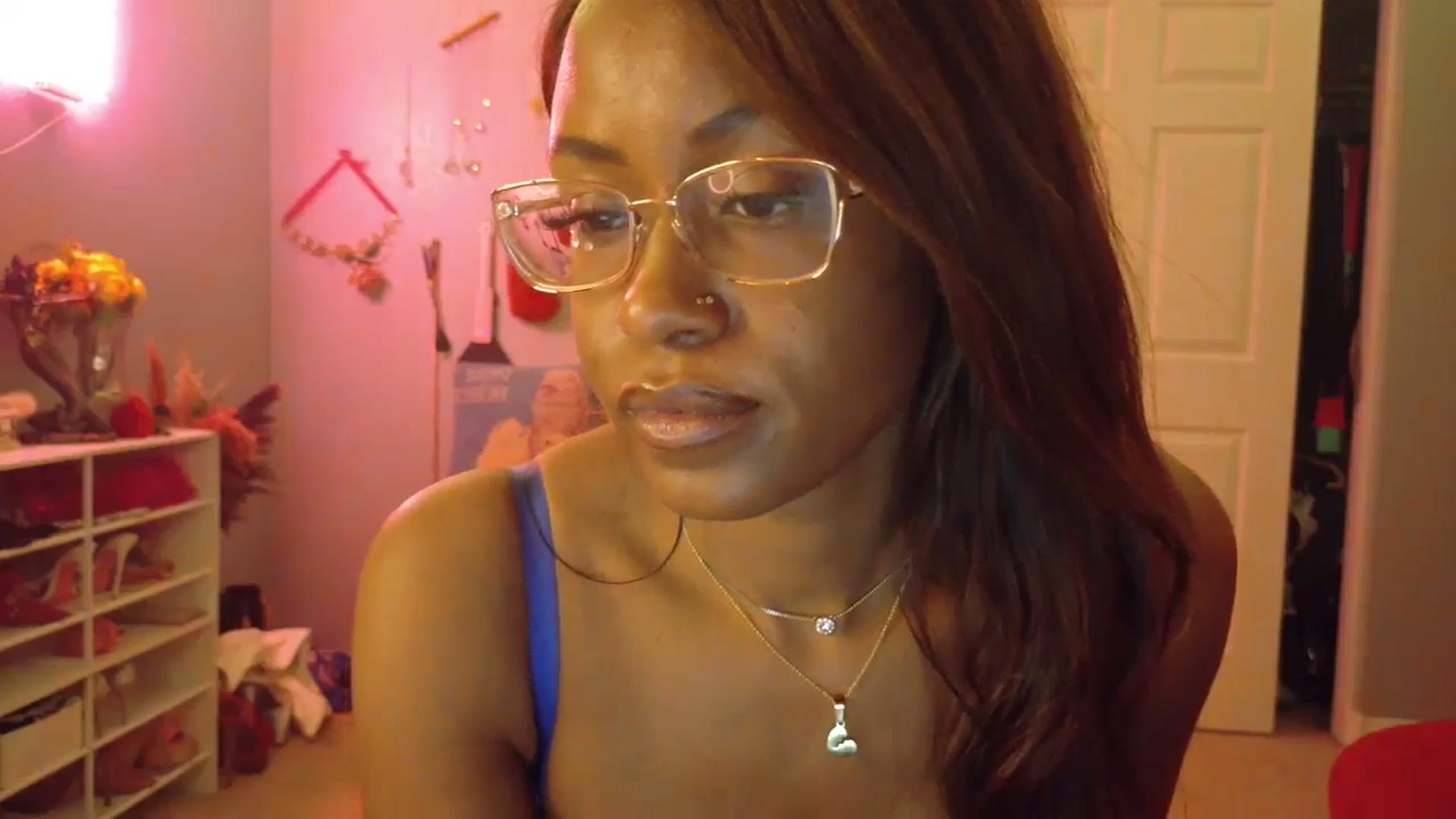 Gallery image thumbnail from JezabelVessir's myfreecams stream on, 02/25/2025, 14:01 image 11 of 20