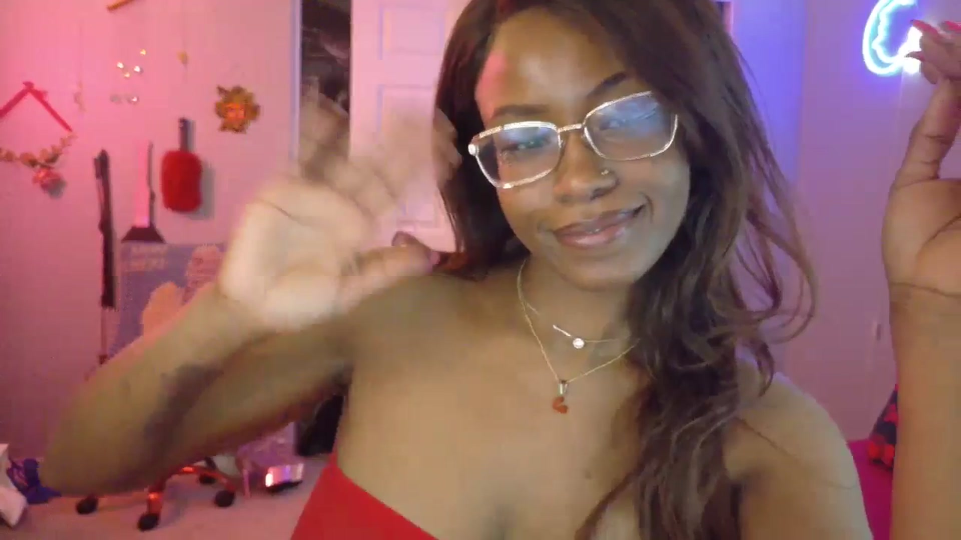 Gallery image thumbnail from JezabelVessir's myfreecams stream on, 02/26/2025, 11:23 image 6 of 20