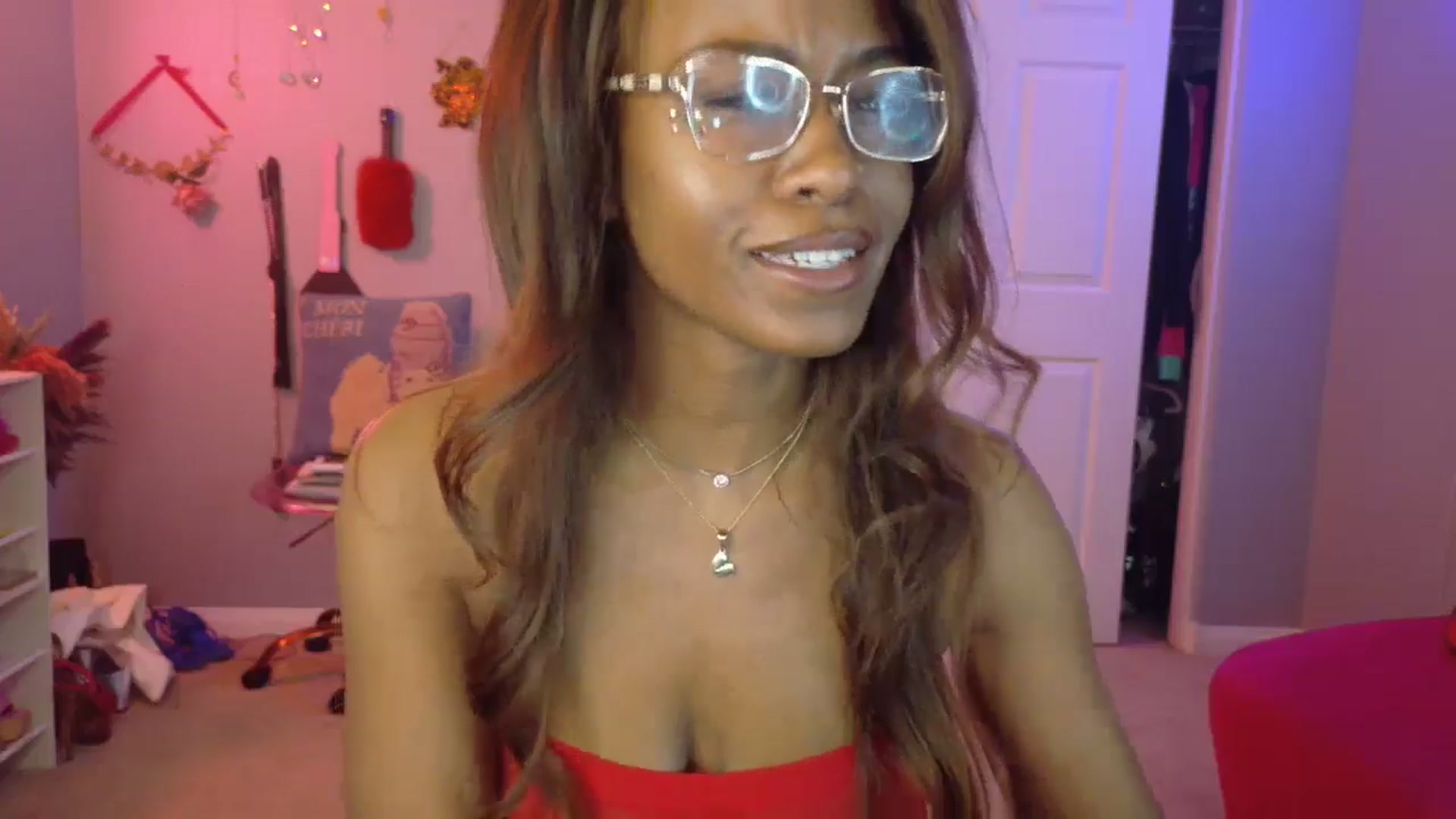 Gallery image thumbnail from JezabelVessir's myfreecams stream on, 02/26/2025, 11:23 image 11 of 20