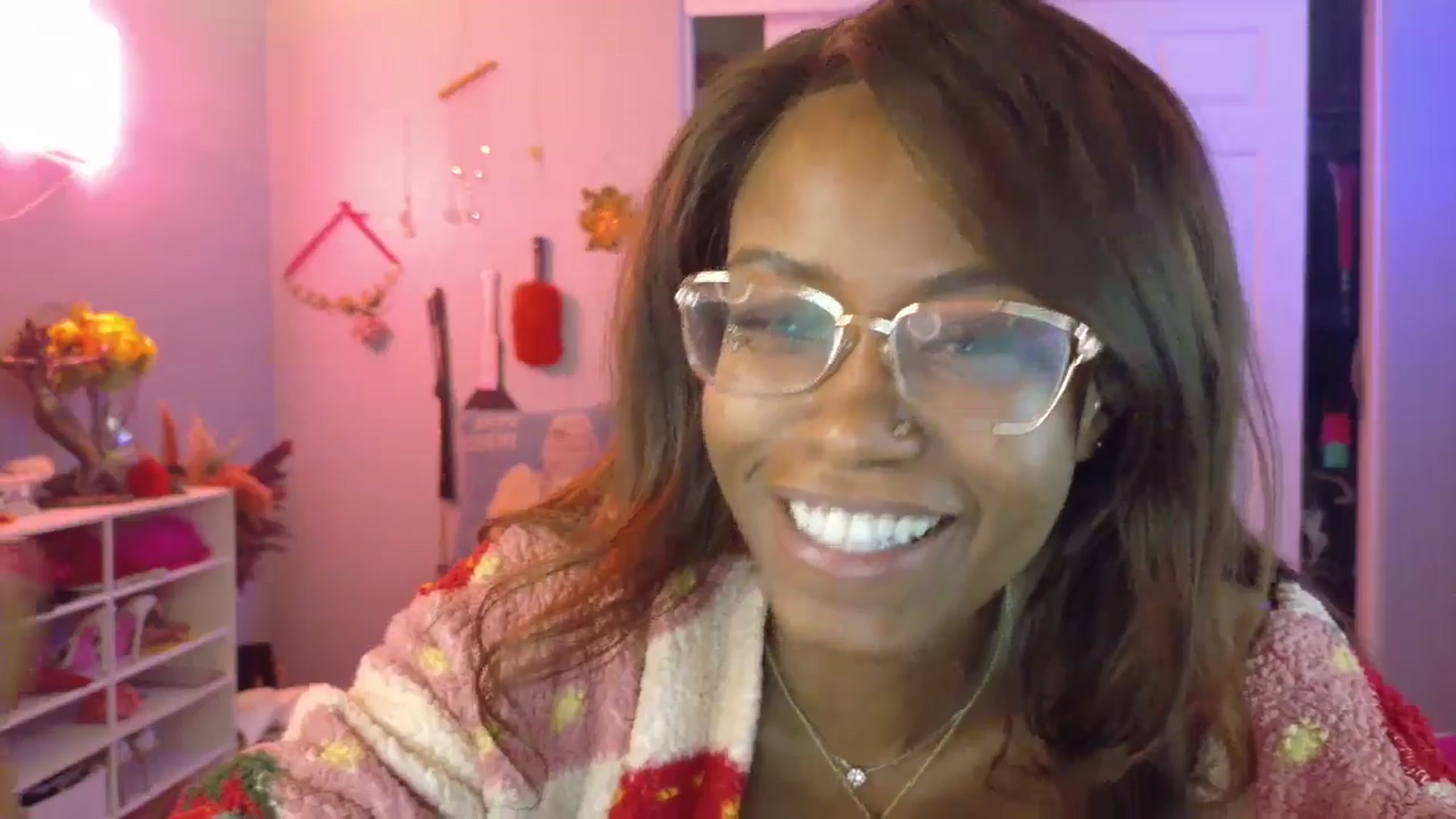 Gallery image thumbnail from JezabelVessir's myfreecams stream on, 02/26/2025, 14:53 image 17 of 20