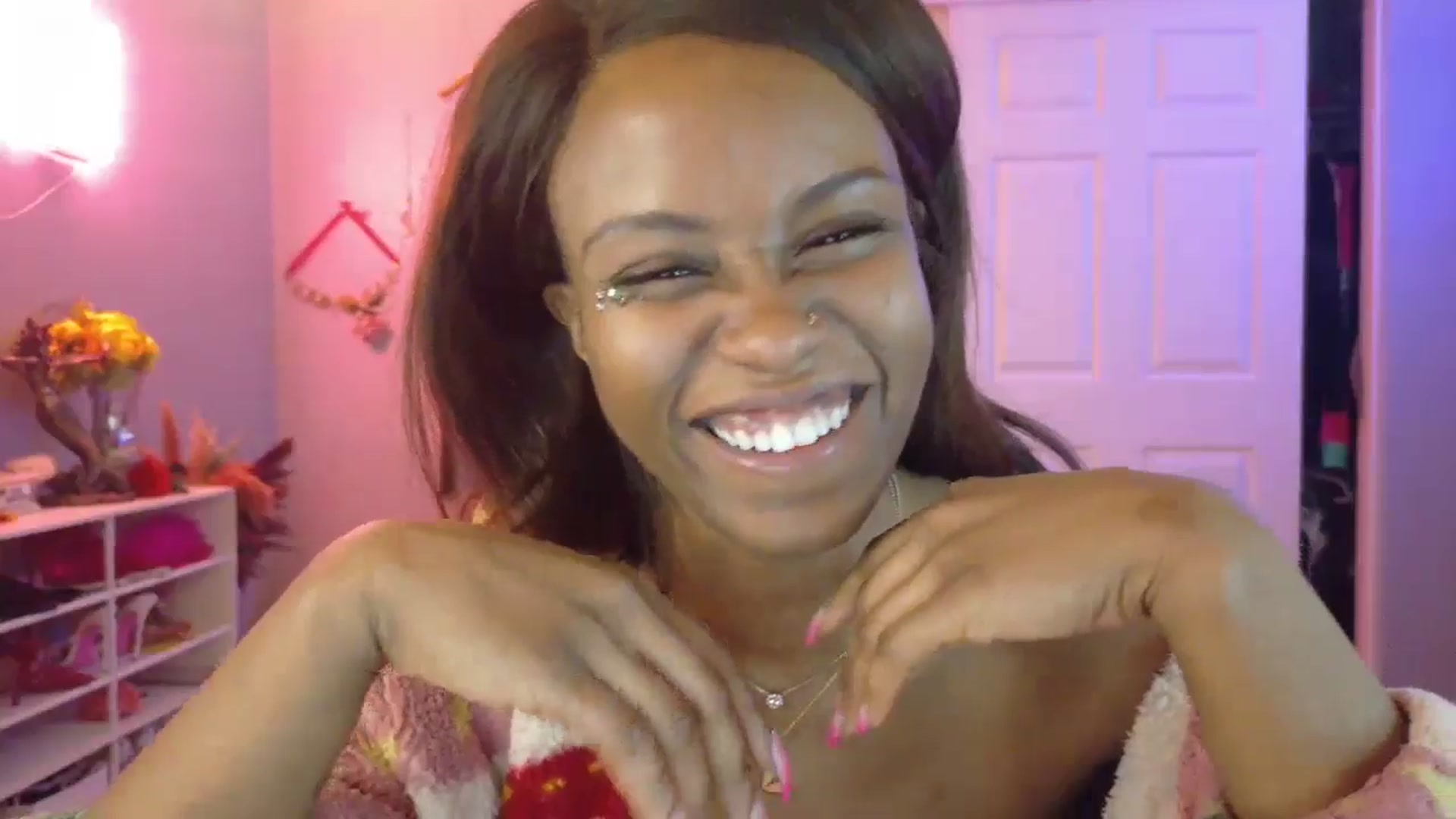 Gallery image thumbnail from JezabelVessir's myfreecams stream on, 02/26/2025, 14:53 image 16 of 20
