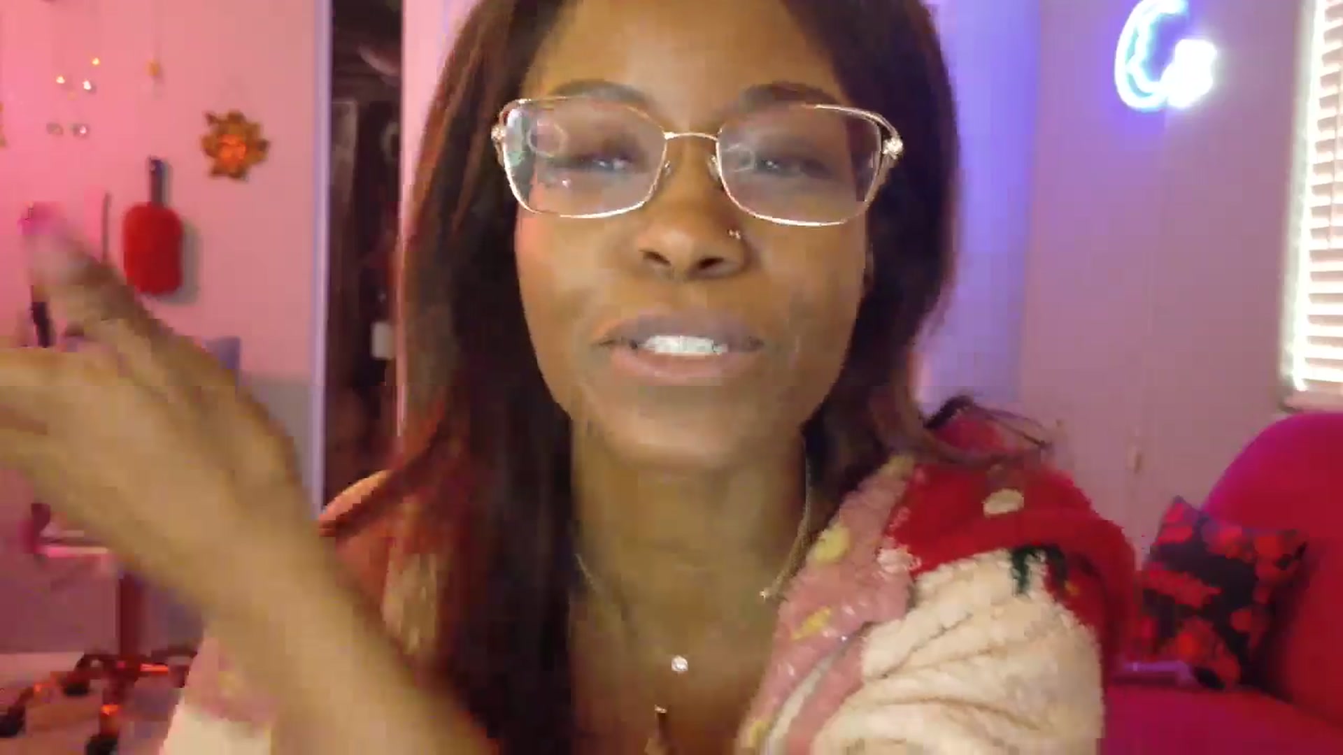 Gallery image thumbnail from JezabelVessir's myfreecams stream on, 02/26/2025, 15:43 image 3 of 20