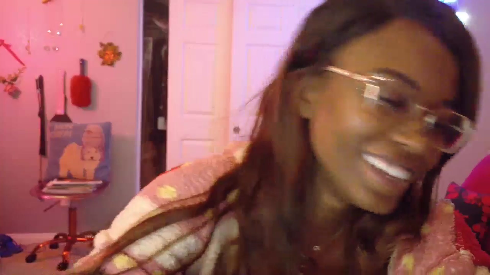 Gallery image thumbnail from JezabelVessir's myfreecams stream on, 02/26/2025, 15:43 image 8 of 20