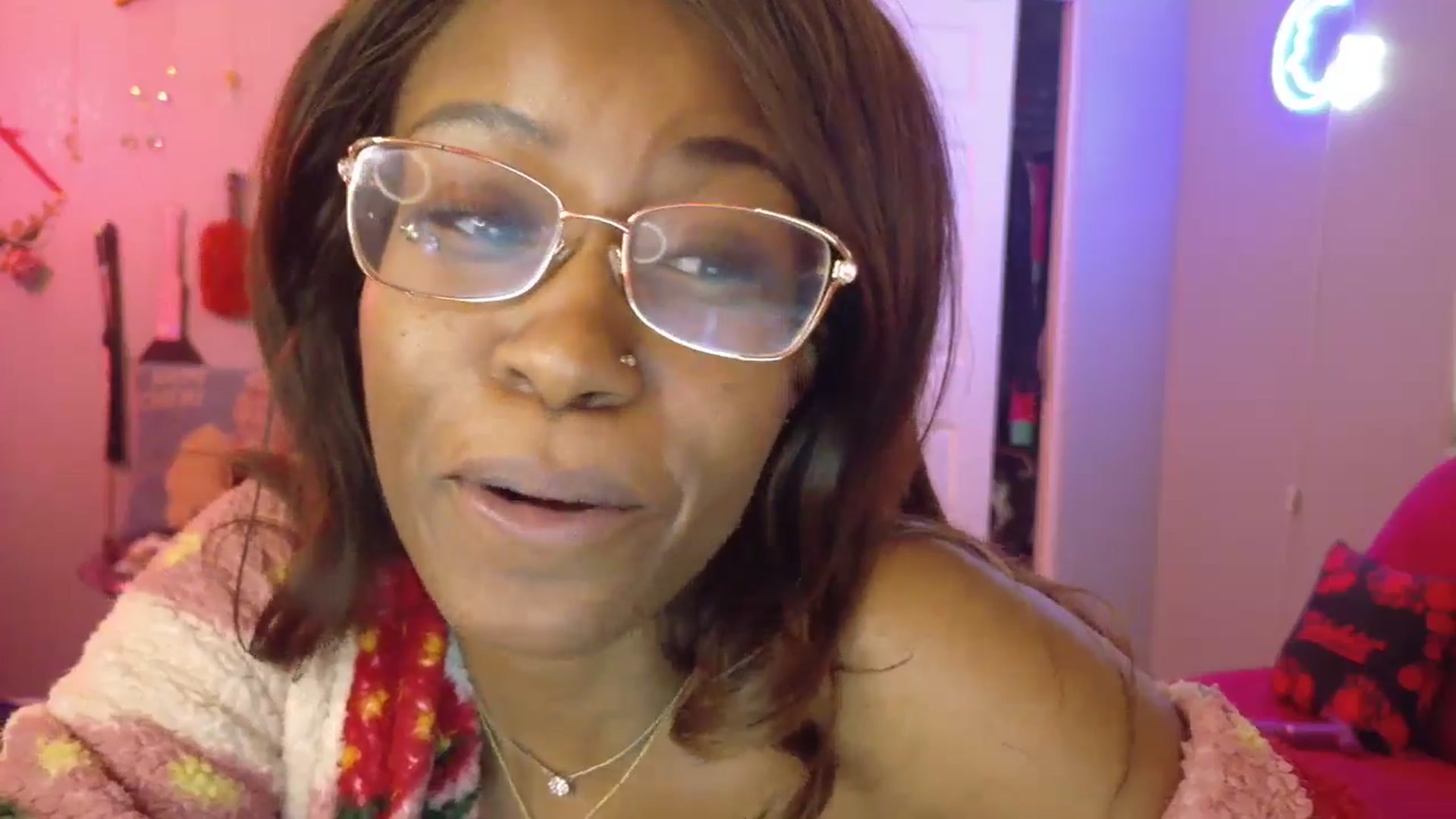 Gallery image thumbnail from JezabelVessir's myfreecams stream on, 02/26/2025, 15:43 image 12 of 20