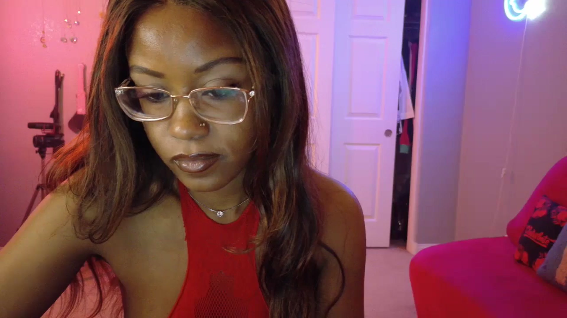 Gallery image thumbnail from JezabelVessir's myfreecams stream on, 03/11/2025, 09:16 image 9 of 20