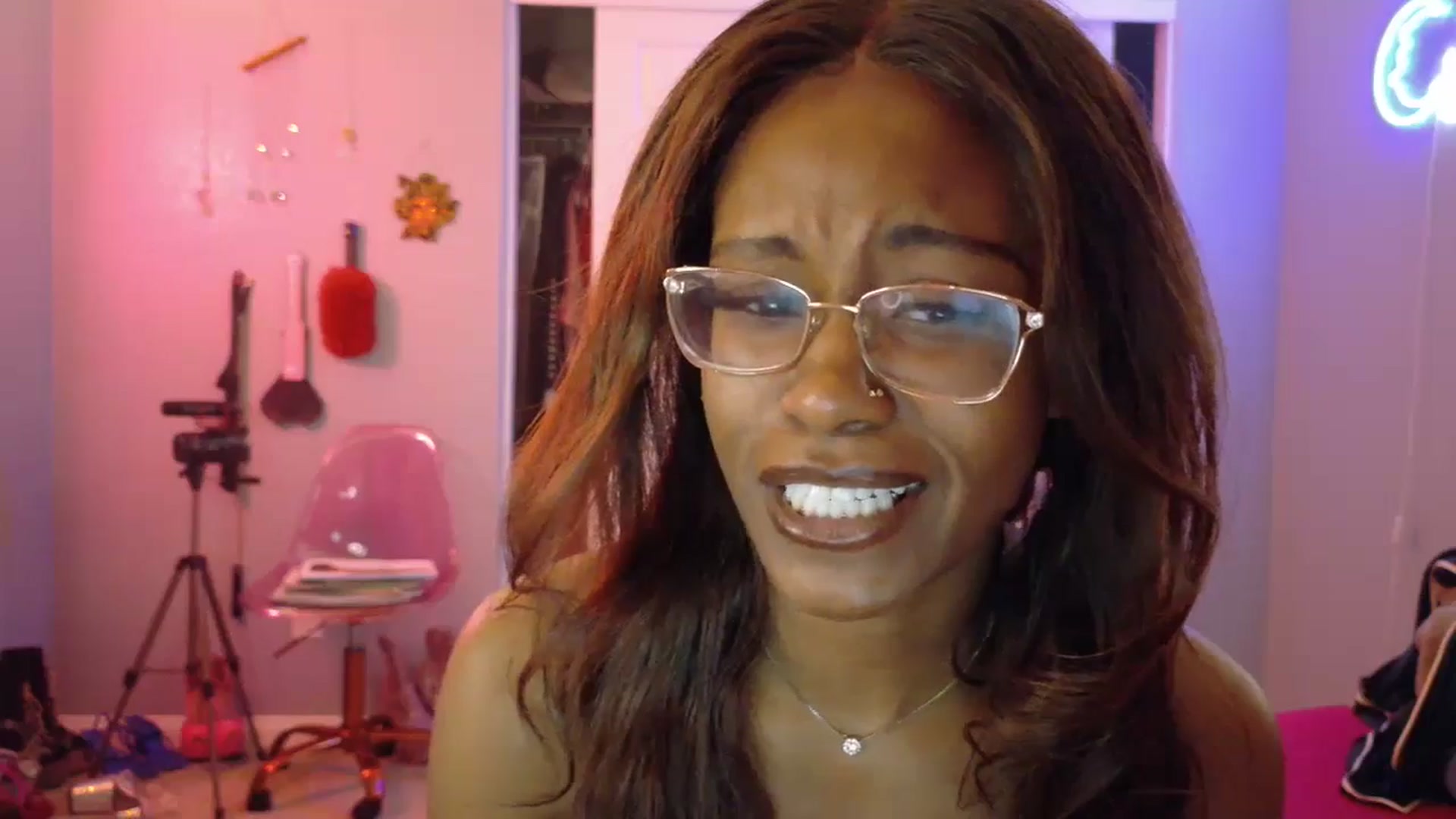 Gallery image thumbnail from JezabelVessir's myfreecams stream on, 03/11/2025, 17:31 image 20 of 20