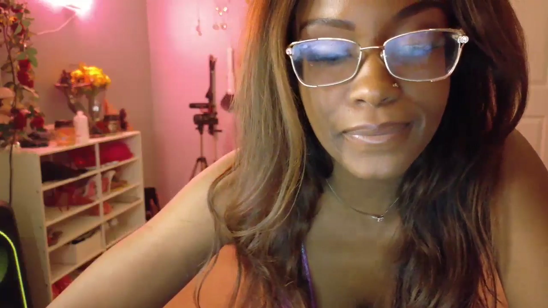 Gallery image thumbnail from JezabelVessir's myfreecams stream on, 03/16/2025, 08:59 image 6 of 20