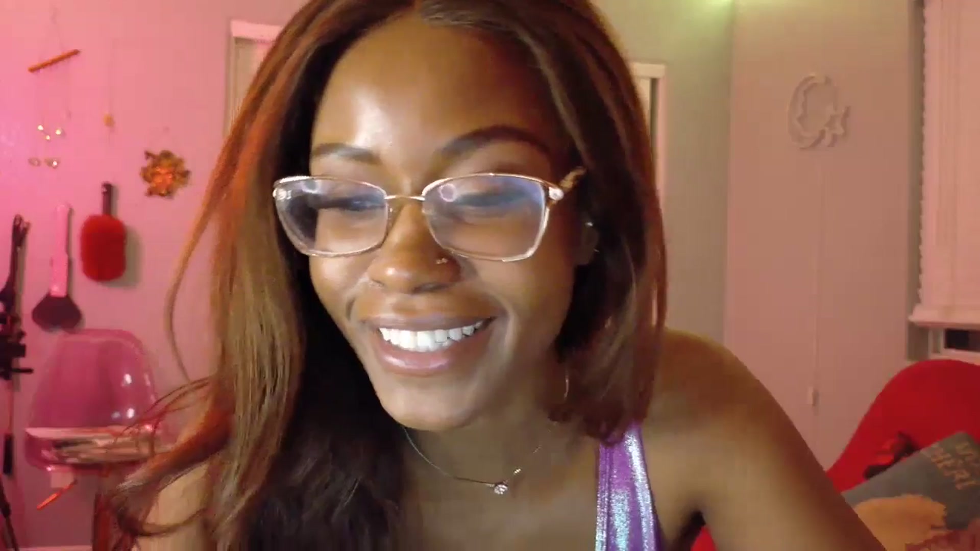 Gallery image thumbnail from JezabelVessir's myfreecams stream on, 03/16/2025, 11:21 image 18 of 20