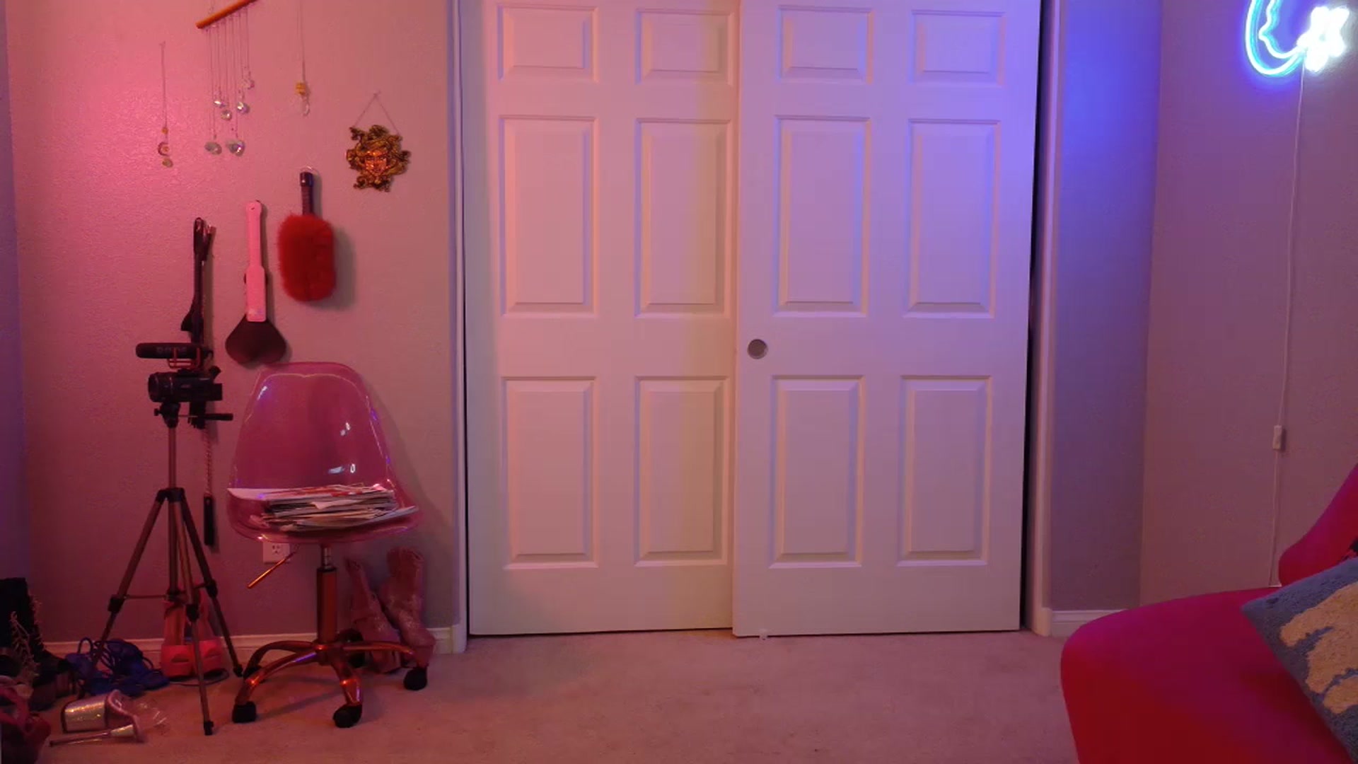 Gallery image thumbnail from JezabelVessir's myfreecams stream on, 03/17/2025, 13:35 image 16 of 20