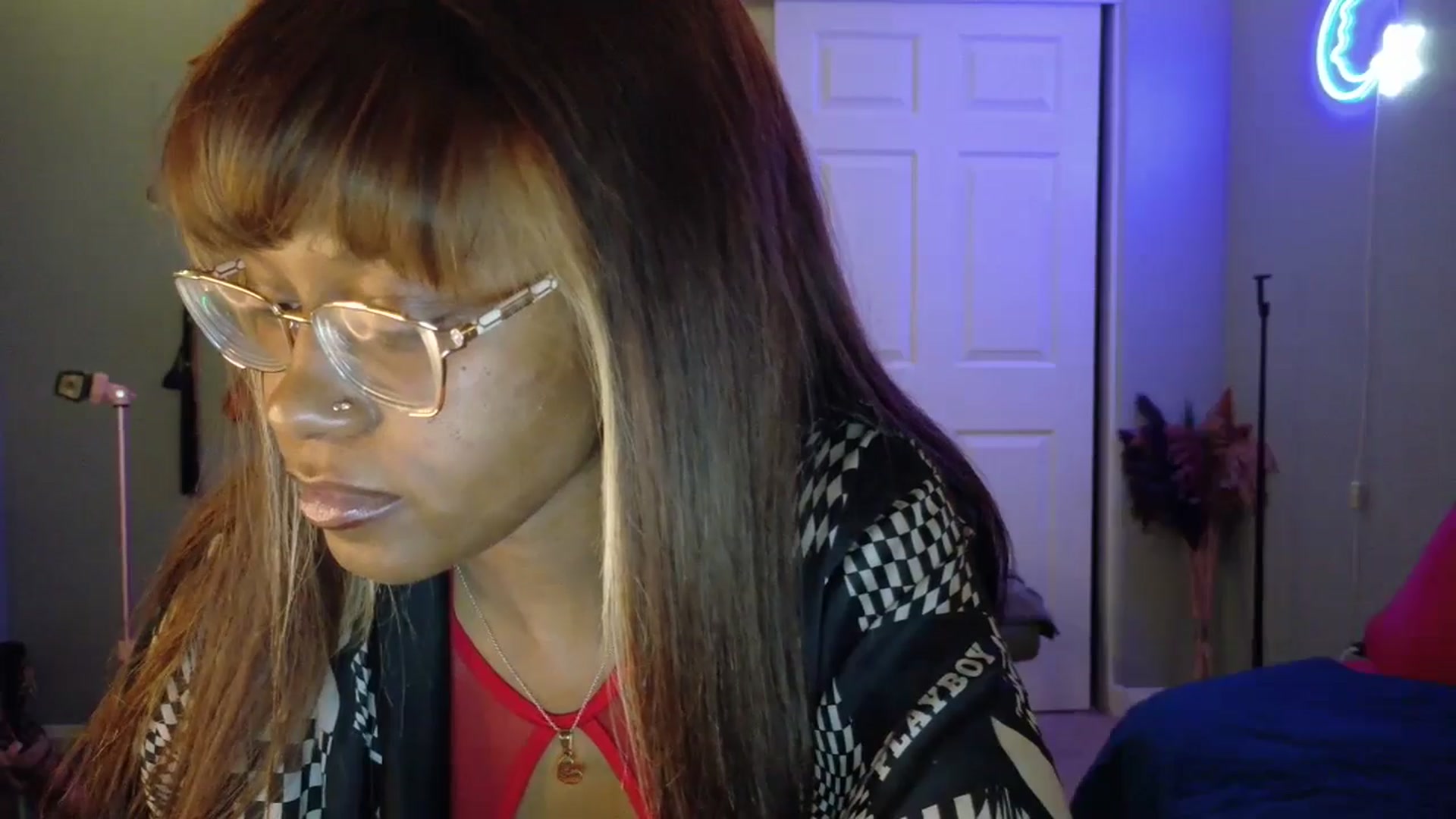 Gallery image thumbnail from JezabelVessir's myfreecams stream on, 05/27/2025, 08:39 image 14 of 20
