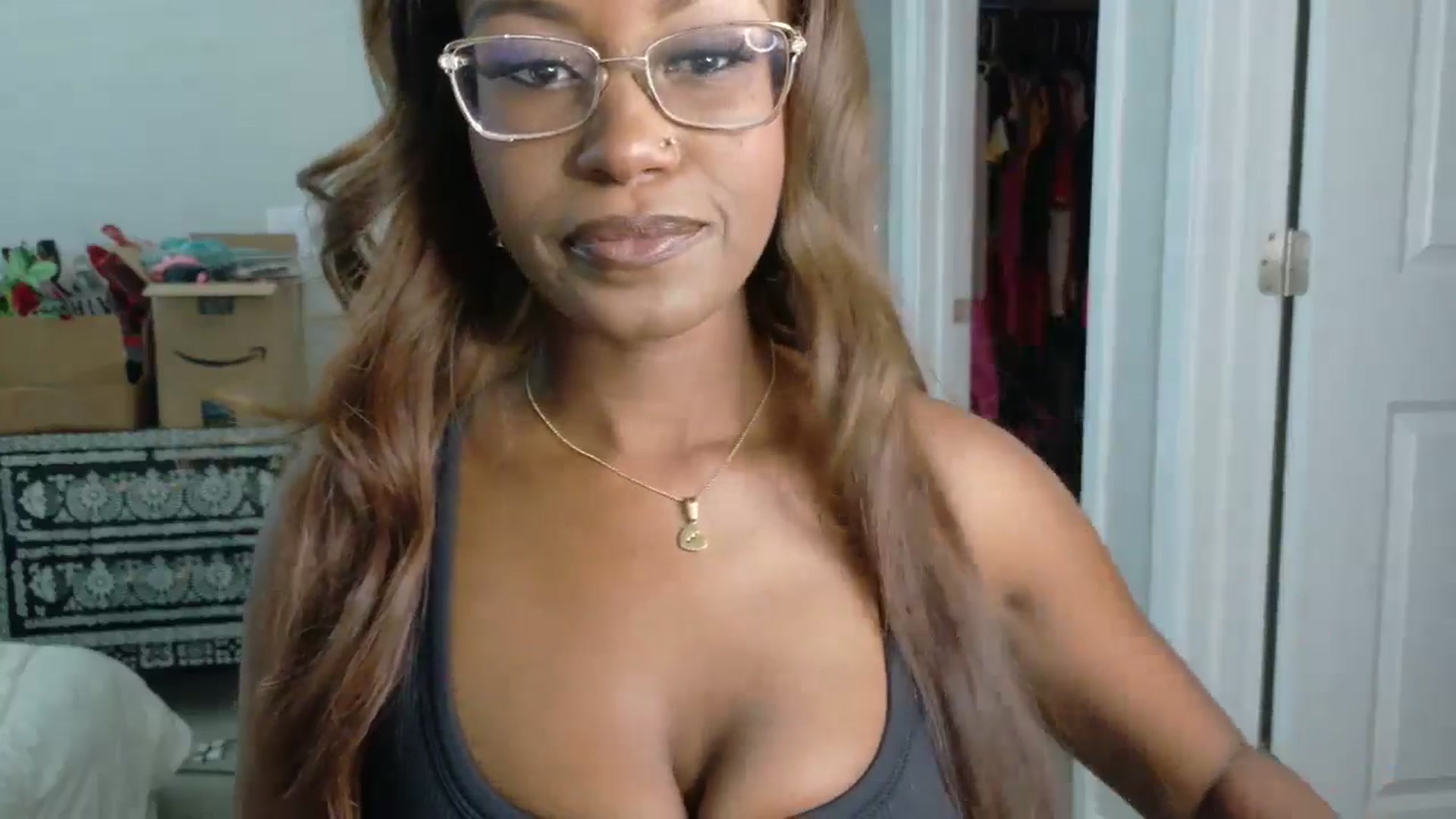 Gallery image thumbnail from JezabelVessir's myfreecams stream on, 07/24/2025, 24:25 image 17 of 20