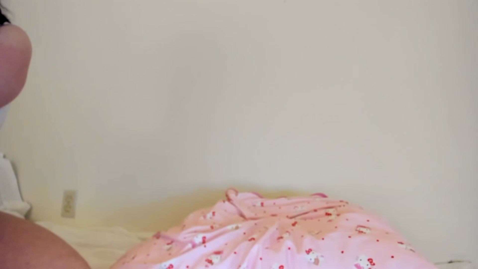 Gallery image thumbnail from Jigglypuffx's myfreecams stream on, 12/06/2022, 03:56 image 16 of 20